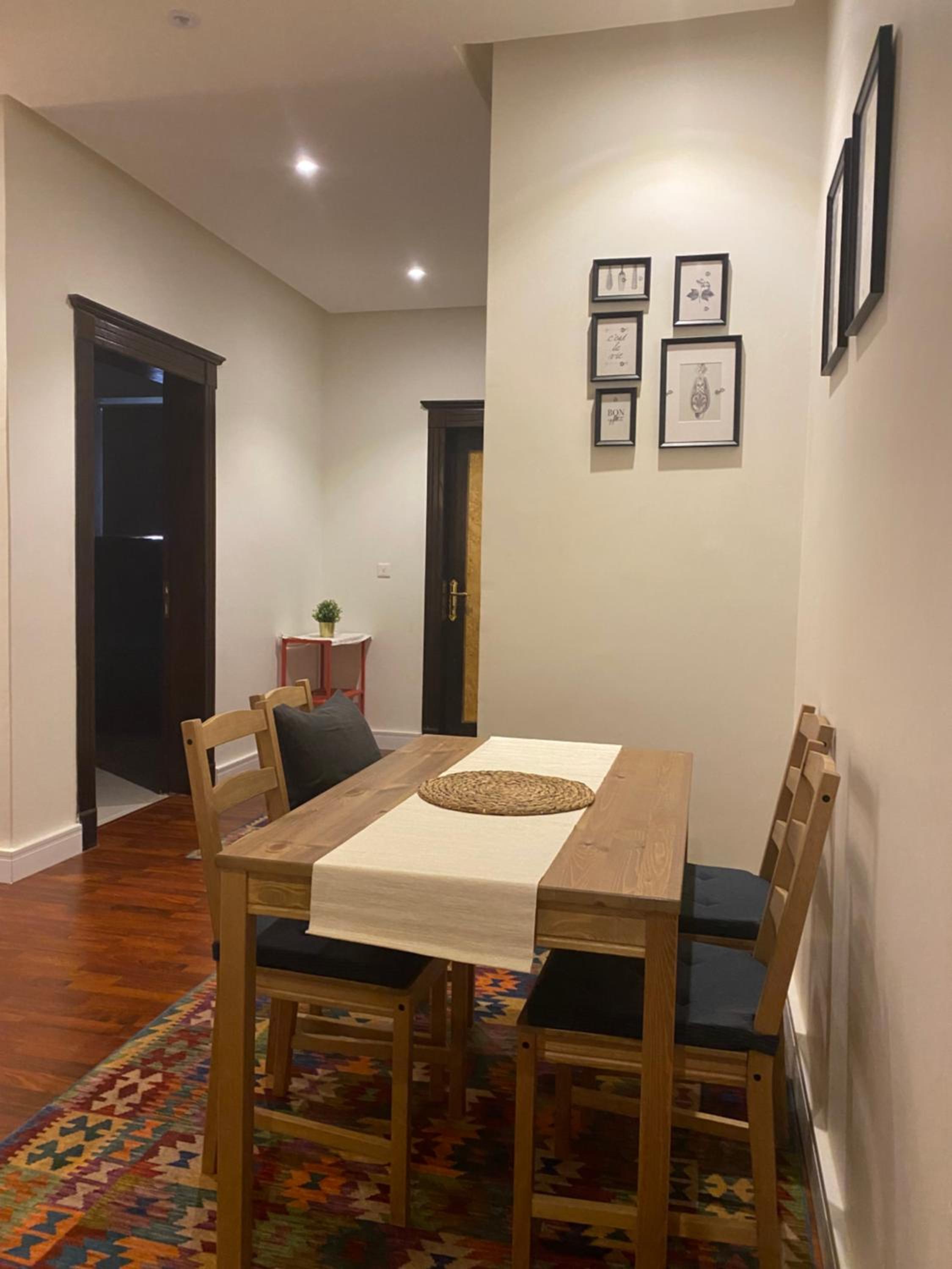 Yasmeen Apartments J1