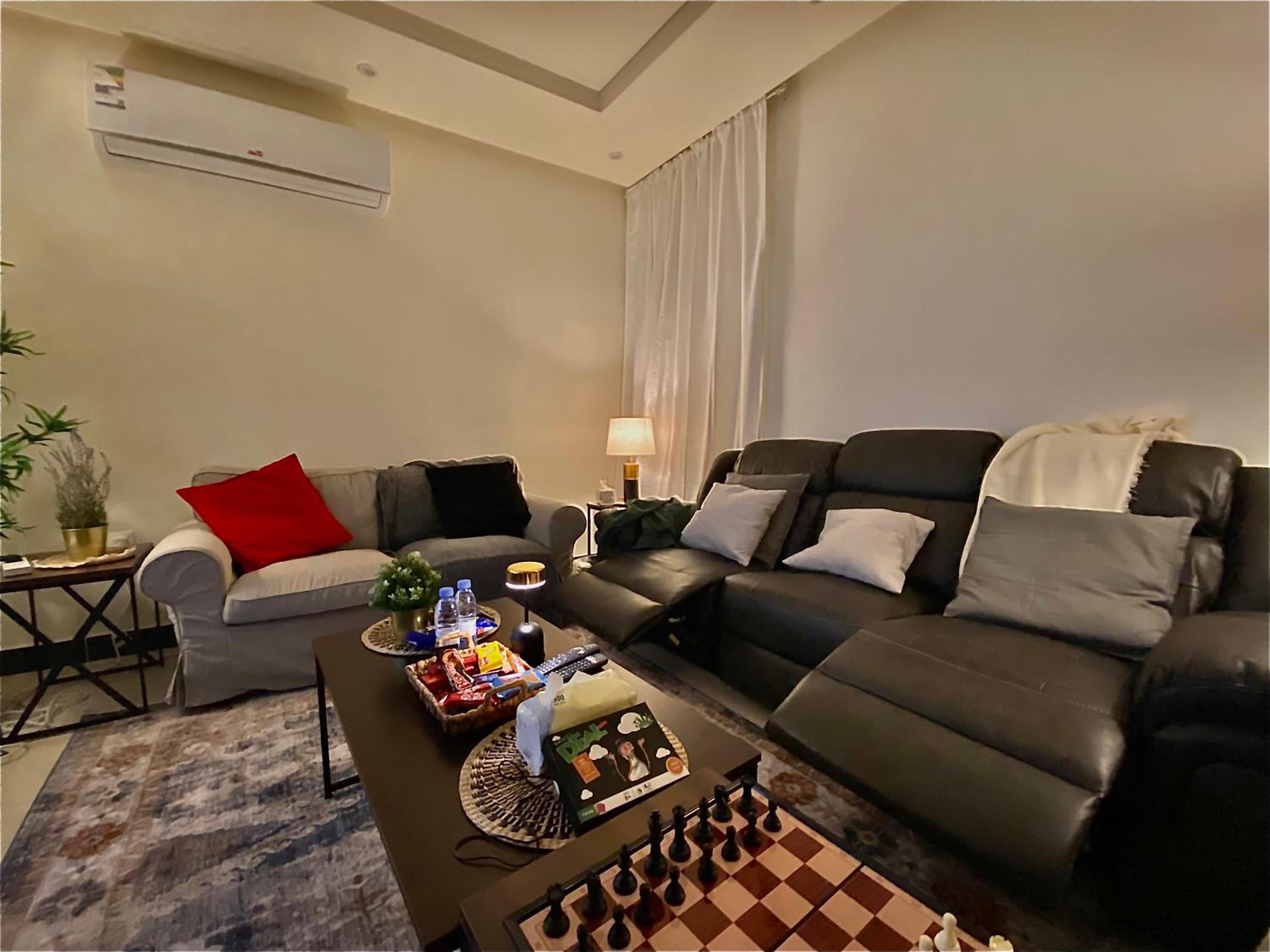 Yasmeen Apartments J1