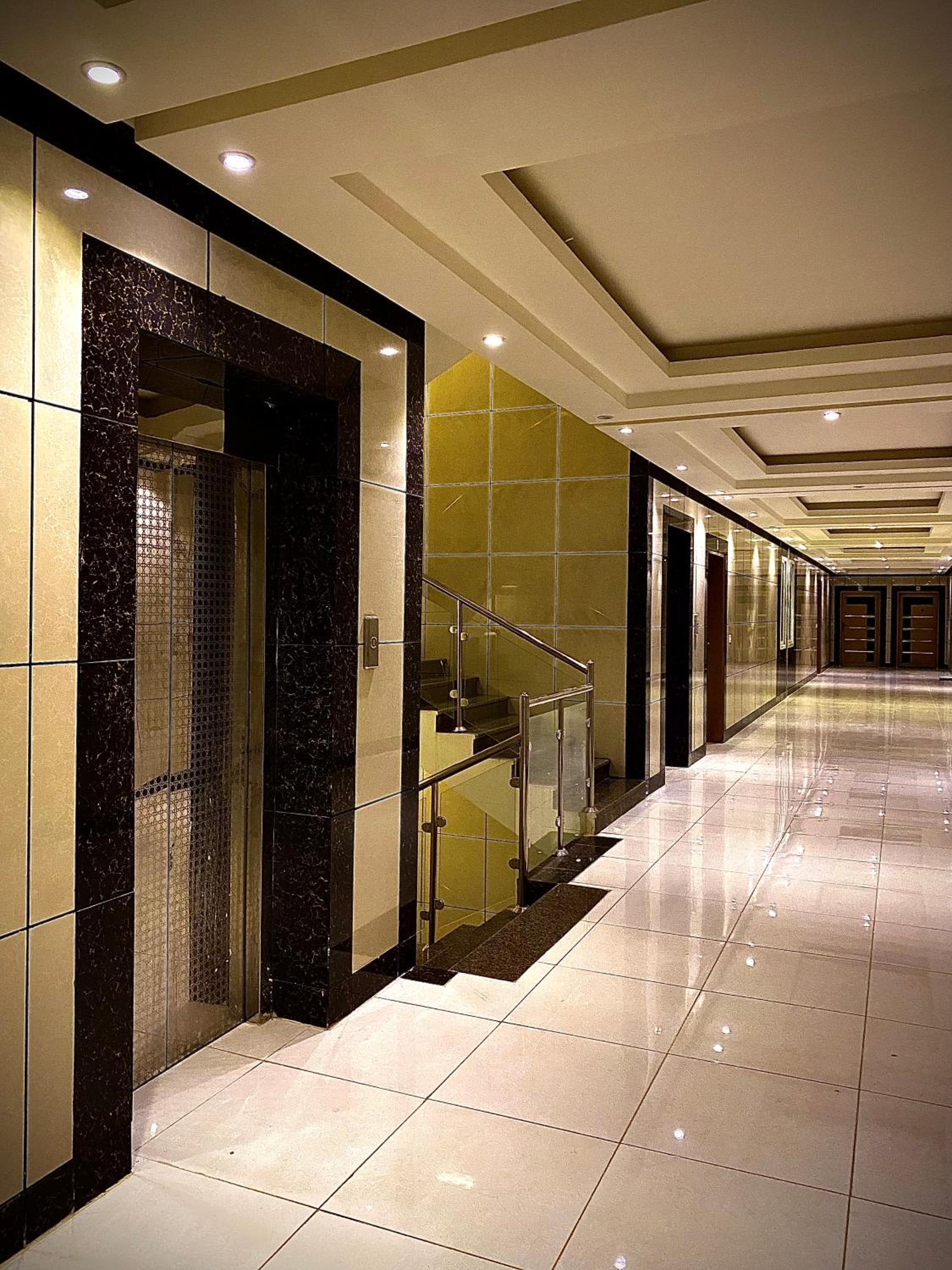 Yasmeen Apartments J1