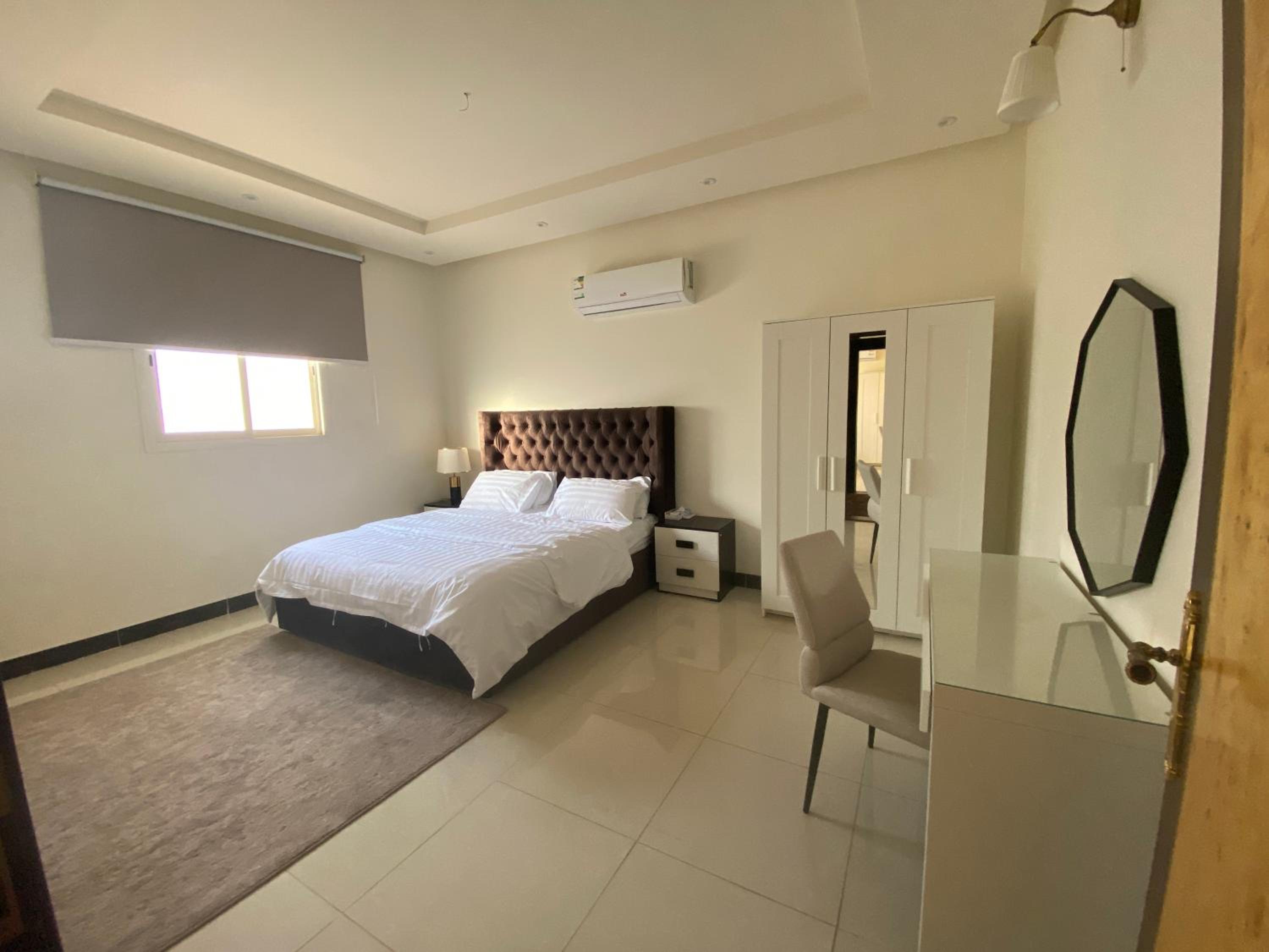 Yasmeen Apartments J1
