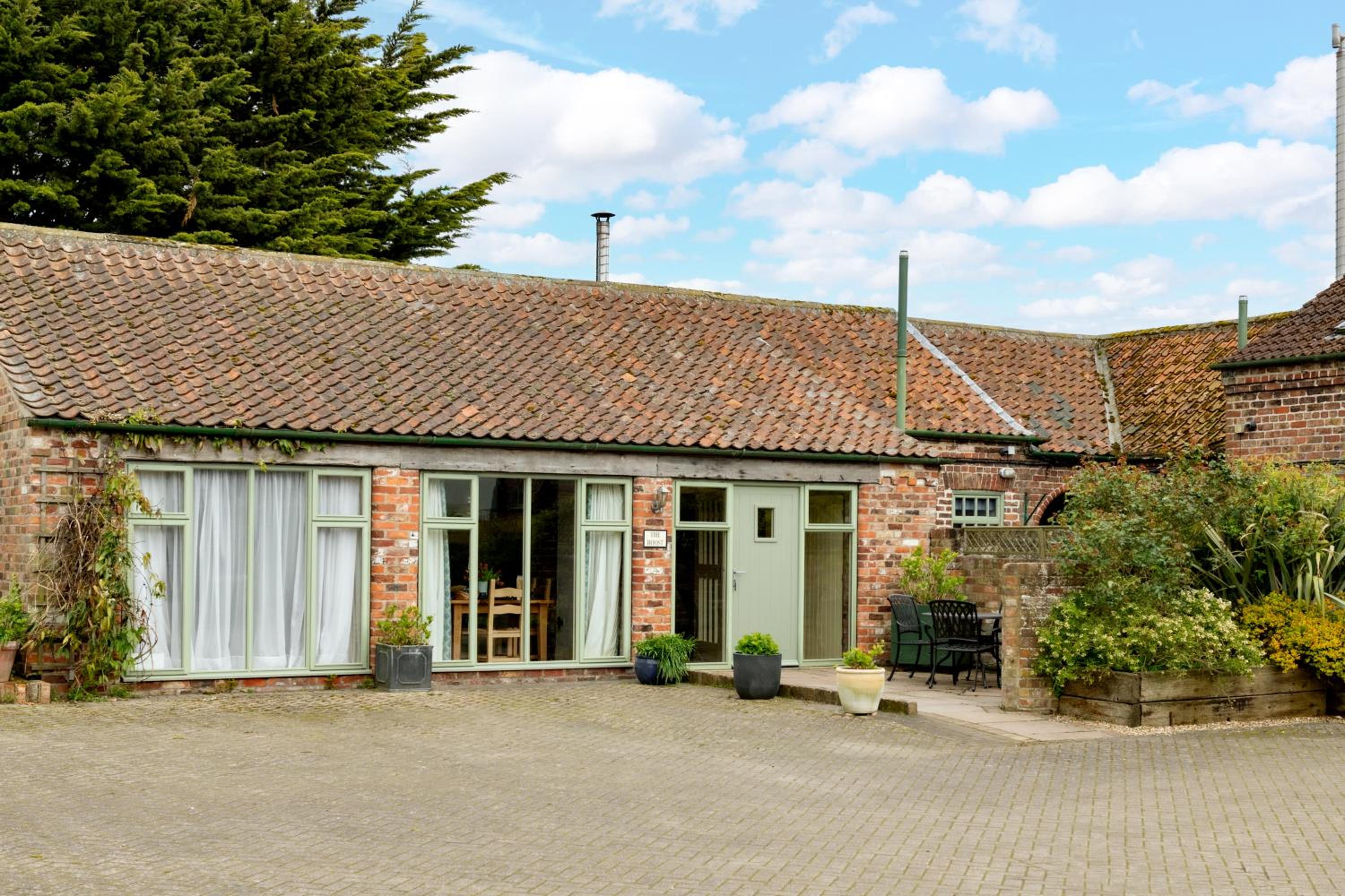 The Roost, Heritage Escapes, Field House Farm view 3