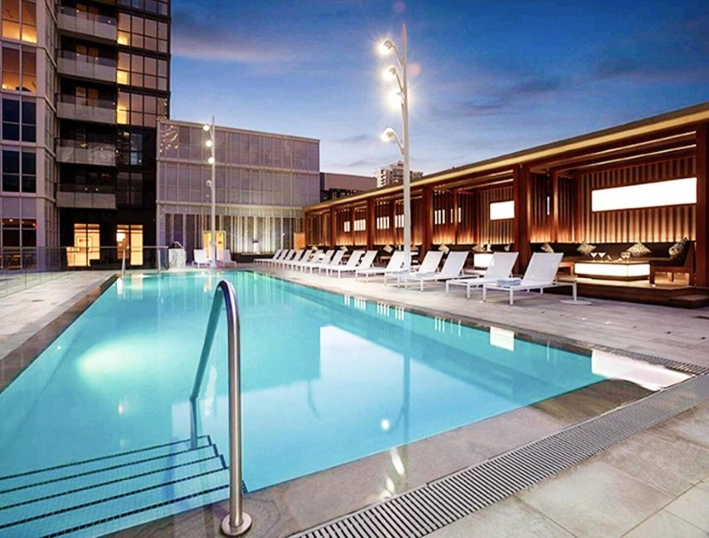3BR Skyline Condo - By CN Tower & MTCC & Free Parking