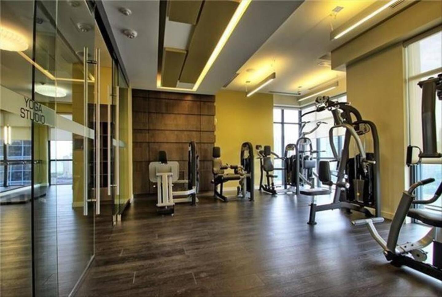 3BR Skyline Condo - By CN Tower & MTCC & Free Parking