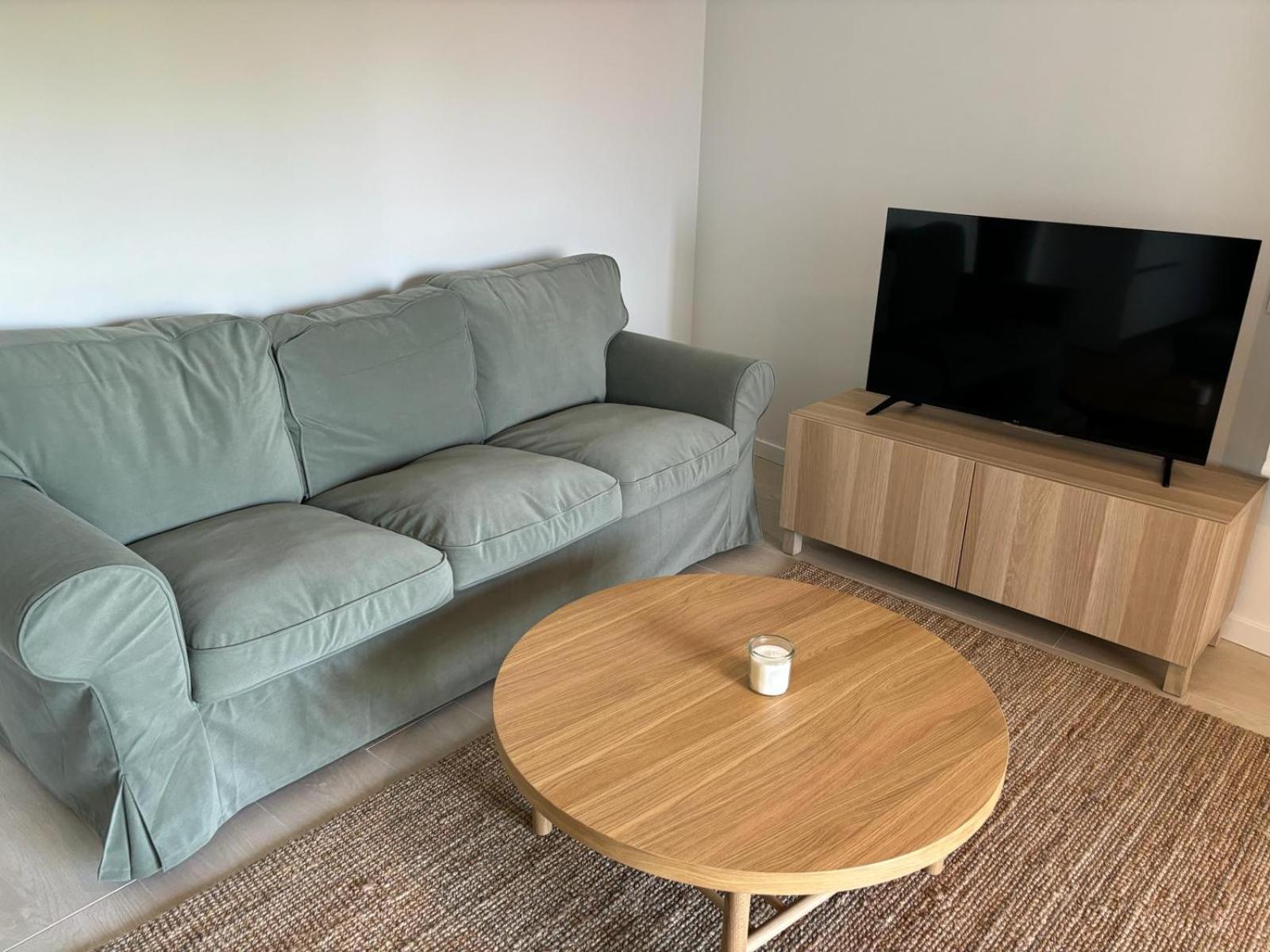 Galiciaguesthome-Rosalia de Castro-Silgar