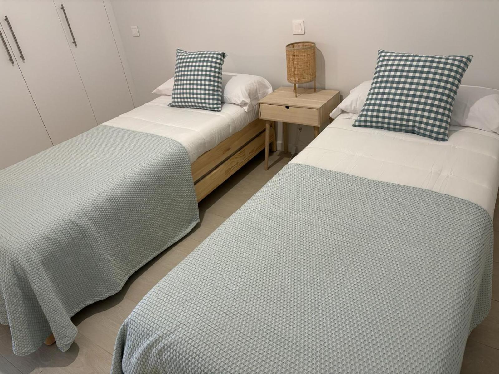 Galiciaguesthome-Rosalia de Castro-Silgar