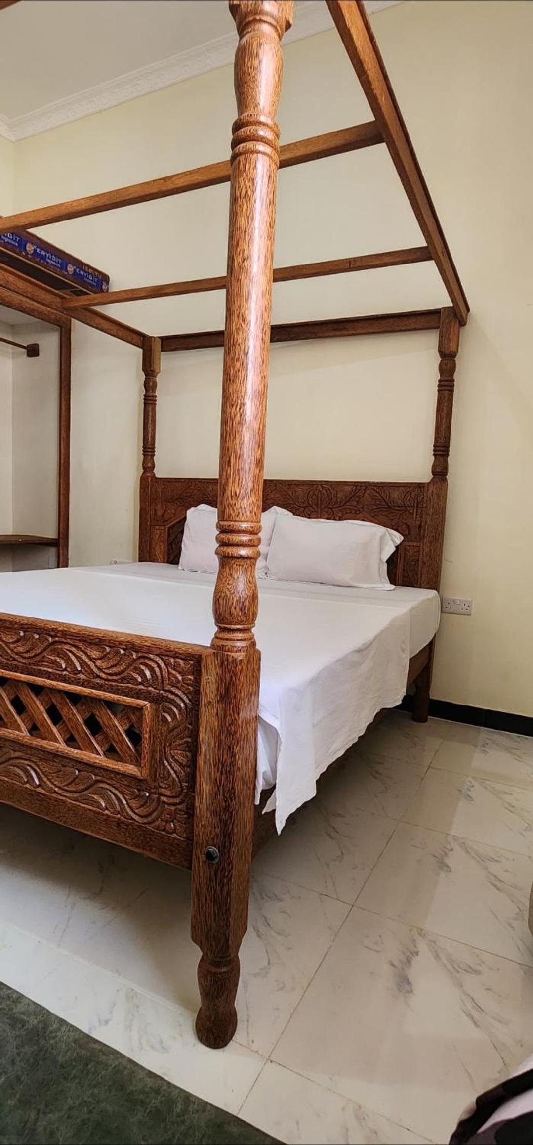 Luxury modern room close to the beach view 5