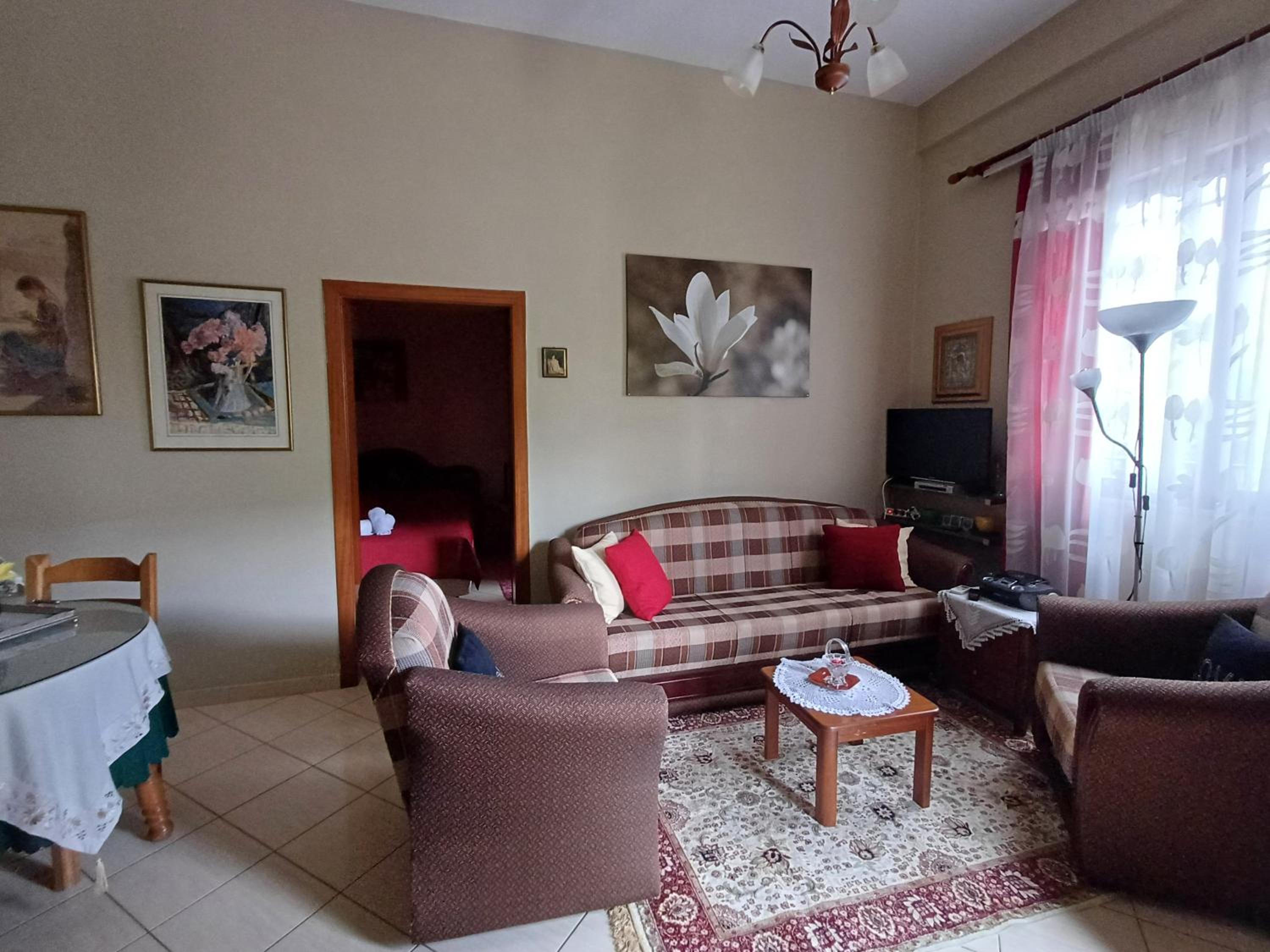 Cozy Home in Gjirokastra