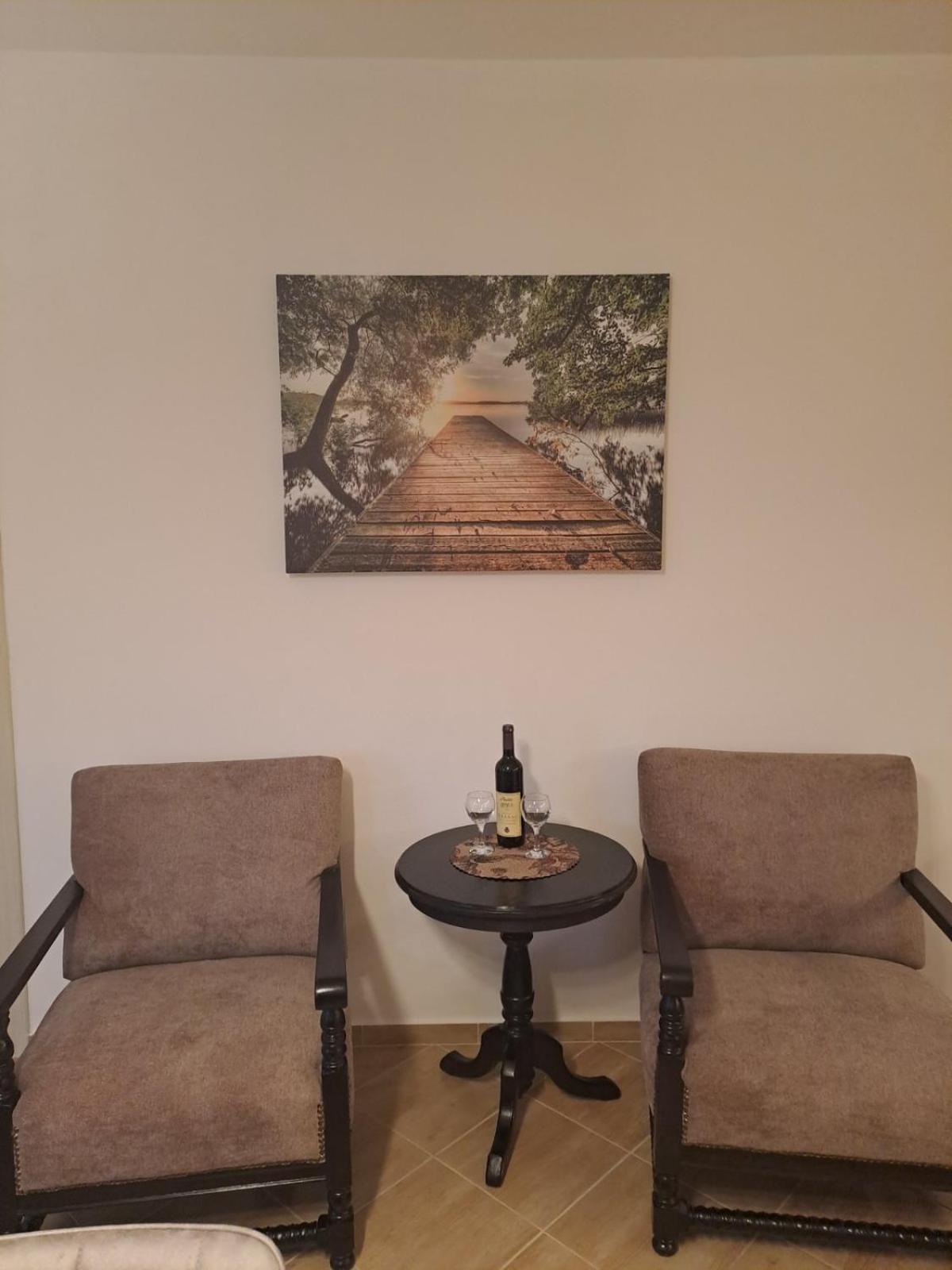 Village House DIMS