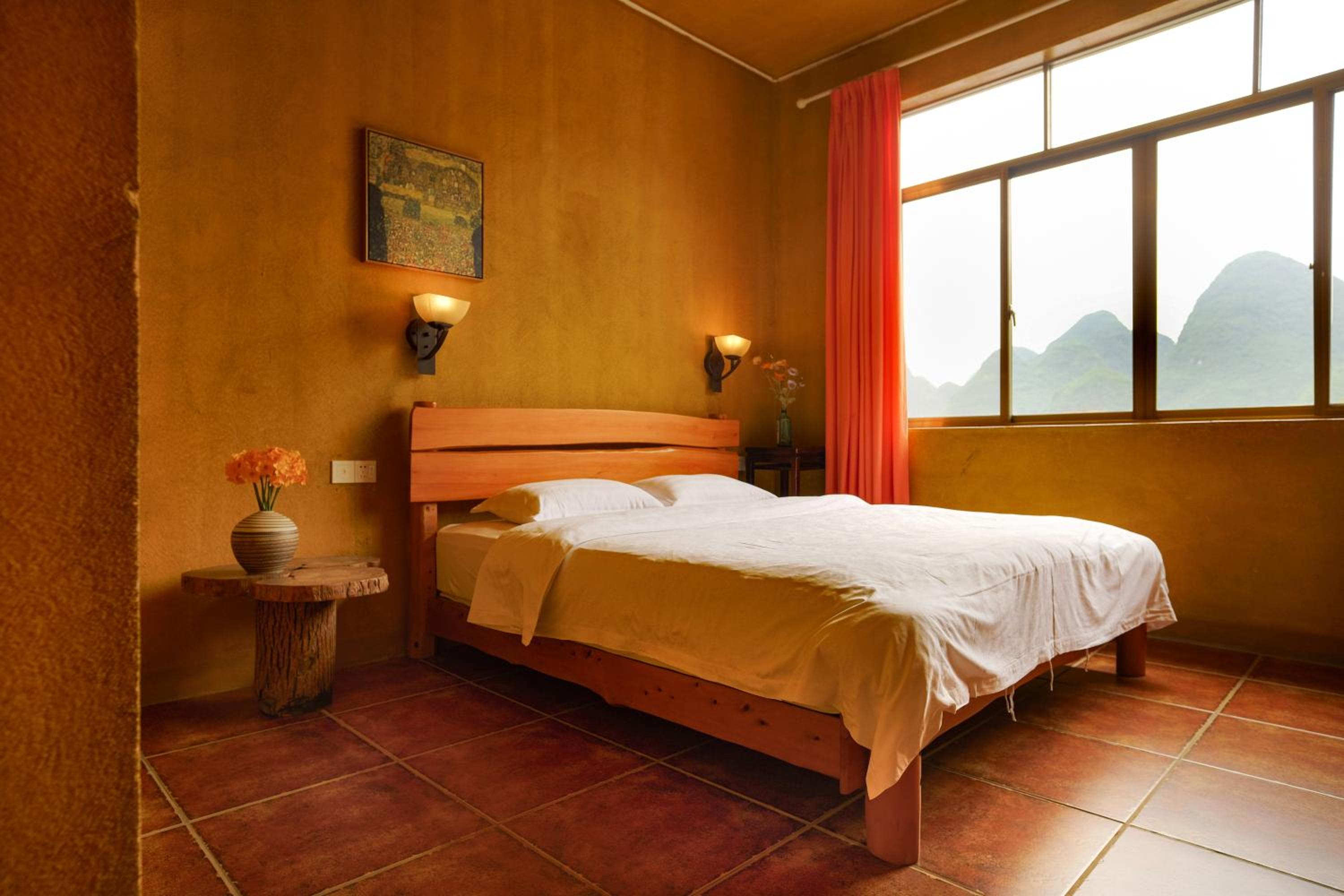 Yangshuo Eden's Social Guesthouse - Wake up to a hearty Western breakfast & fresh craft coffee & night beers & outdoor activities