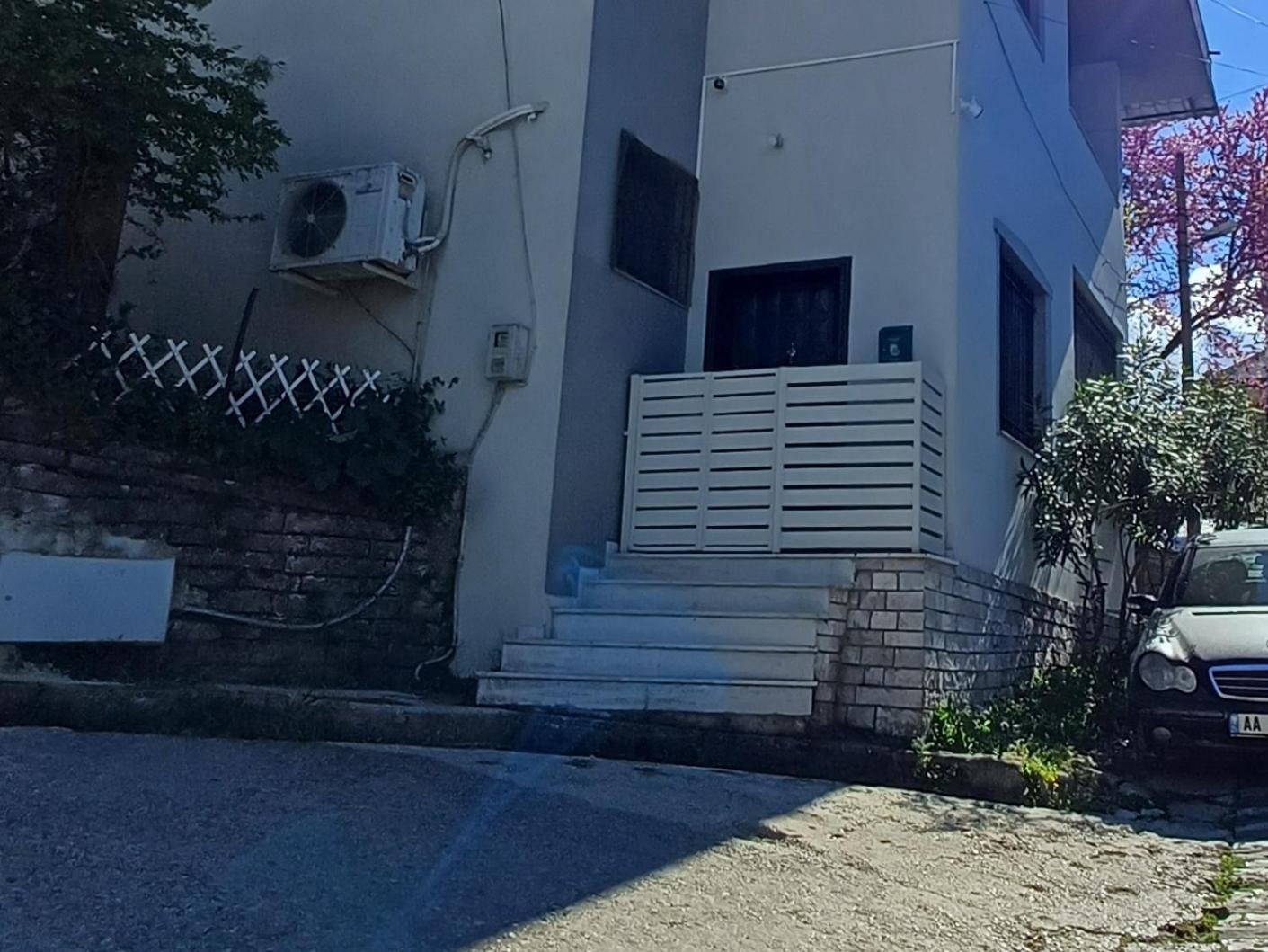 Cozy House, in Gjirokastra