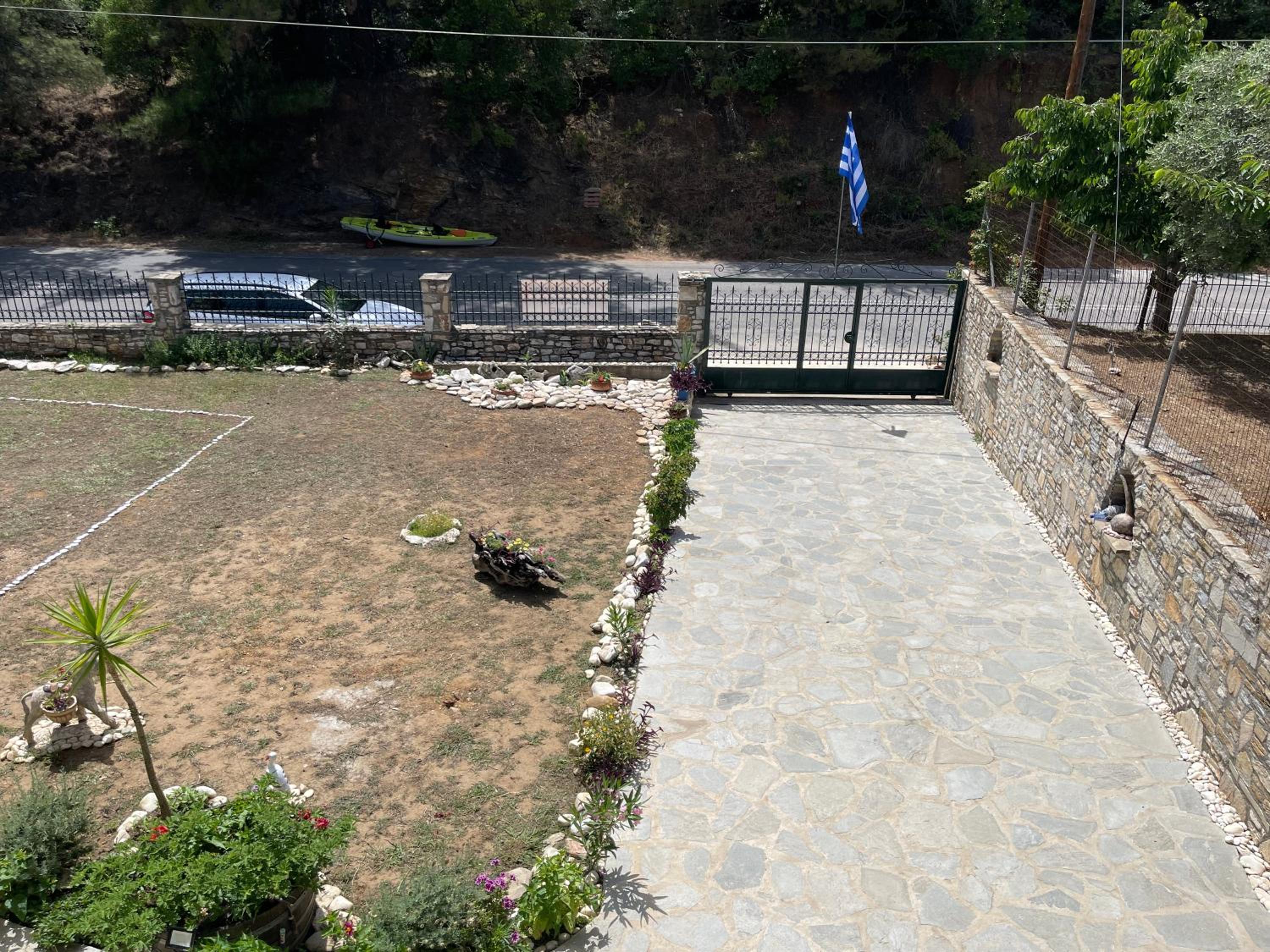 Miro & Lana vacation home view 4