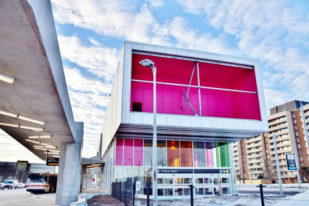 Private Rooms, Free Parking, Full Kitchen, Best Prices in Town- York University Heights