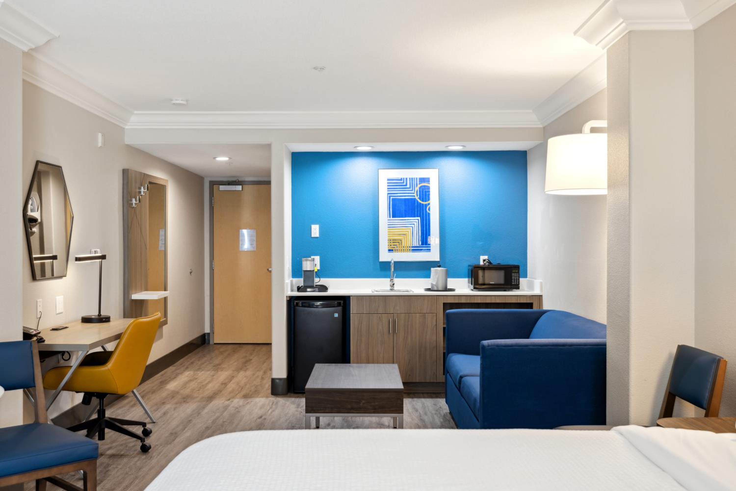 Vacaville Vacations - Holiday Inn Express Hotel Suites Vacaville, an IHG Hotel - Property Image 34