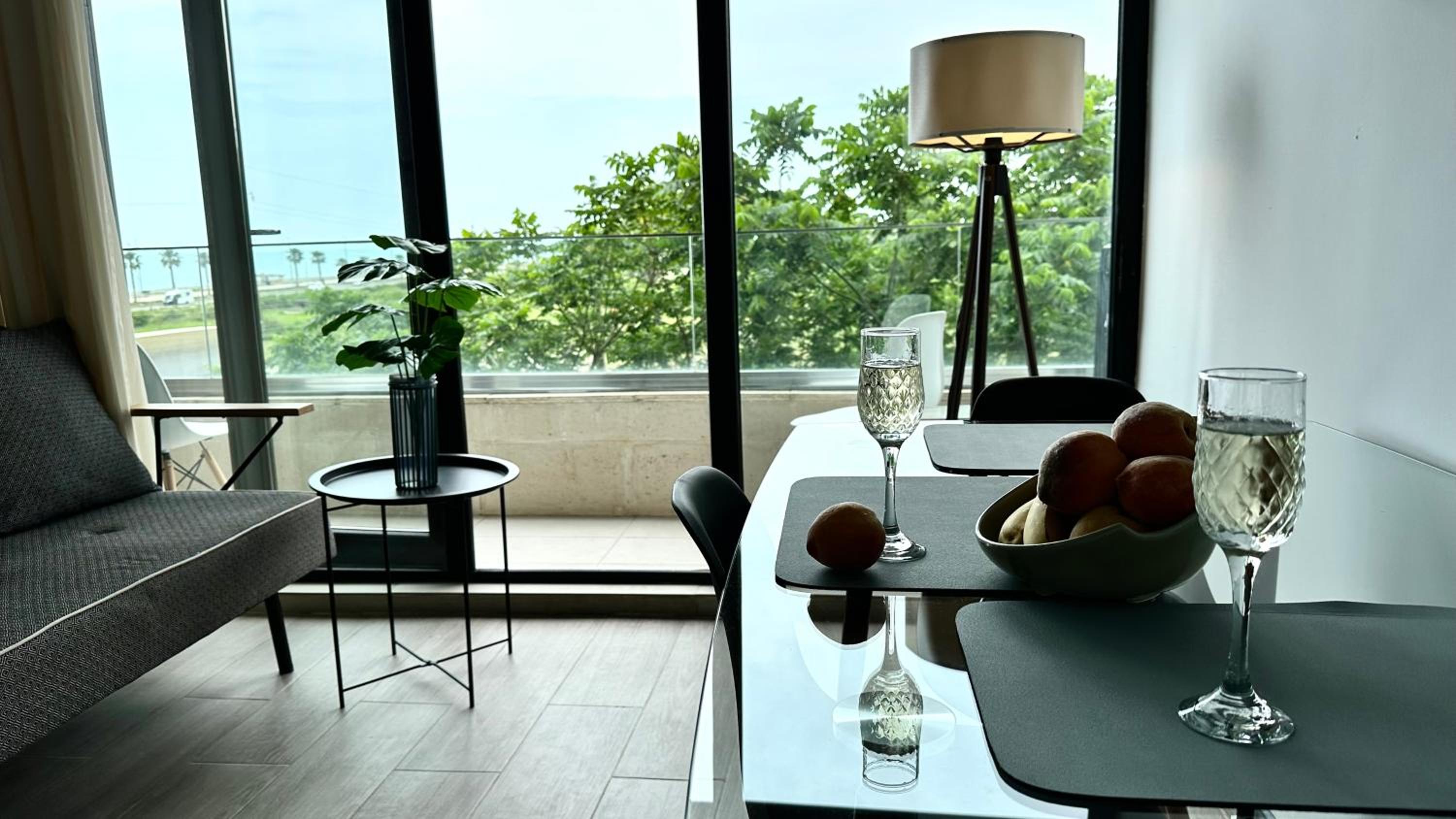 Sea Side Apartment view 3