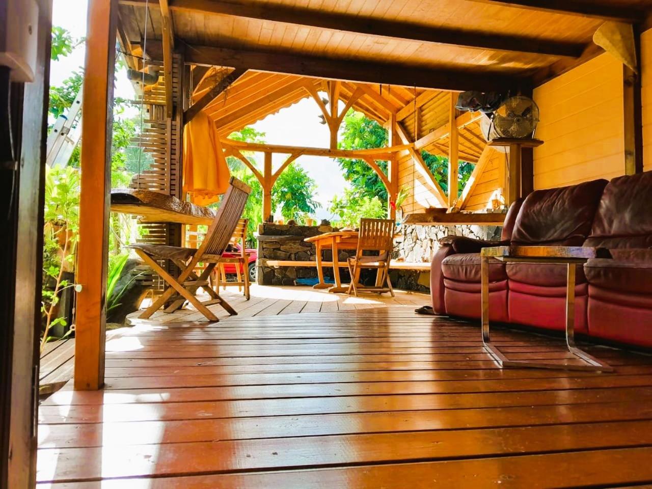 Magnifique maison & bungalow en bois dans jardin tropical proche rivières et forêt view 2