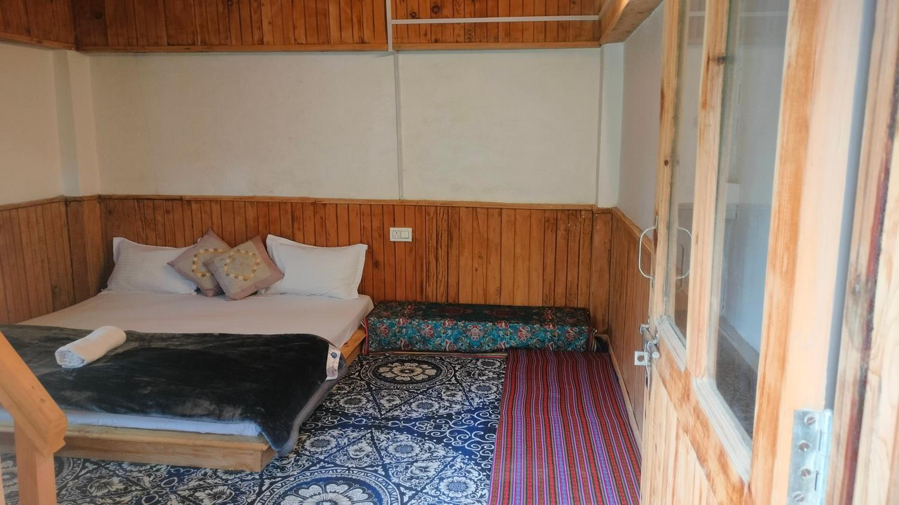 Rustichome