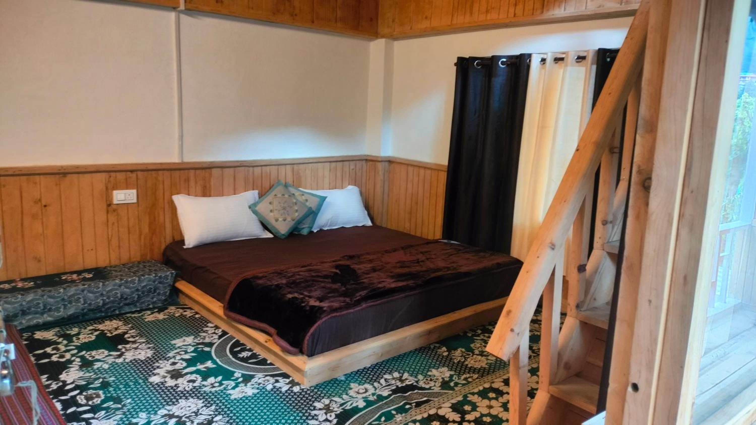 Rustichome