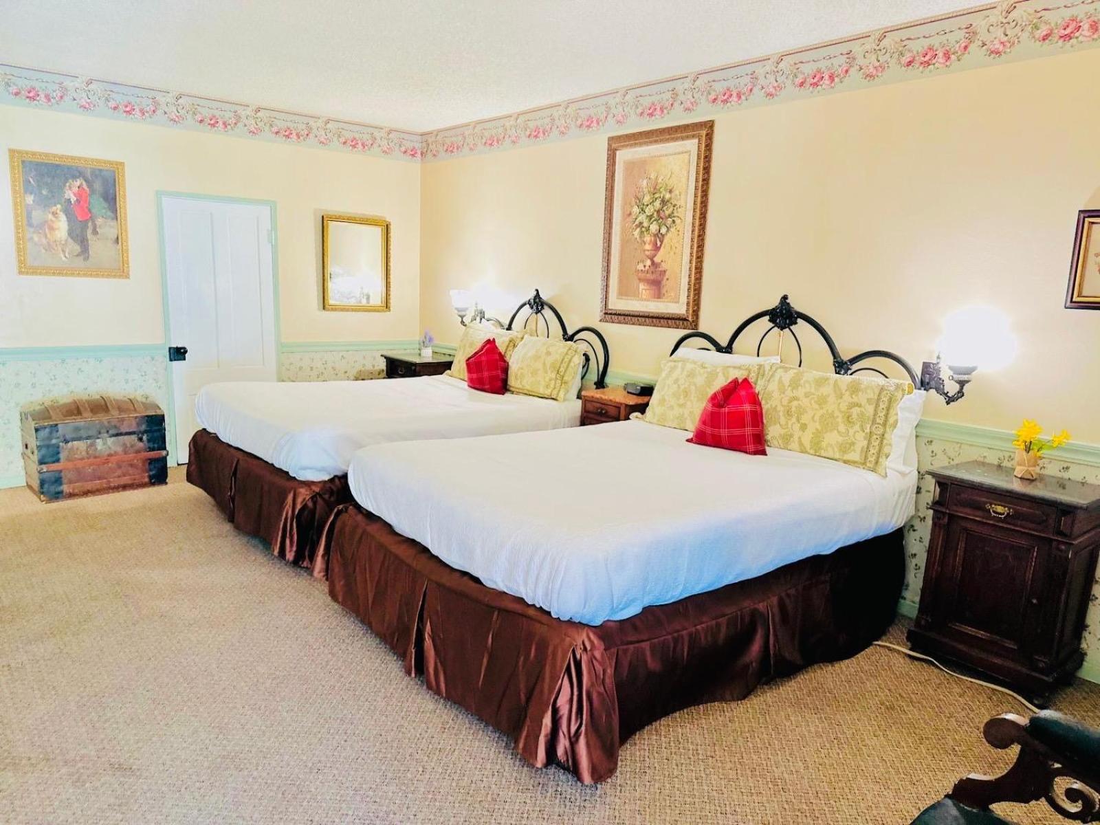 Gunn House Hotel