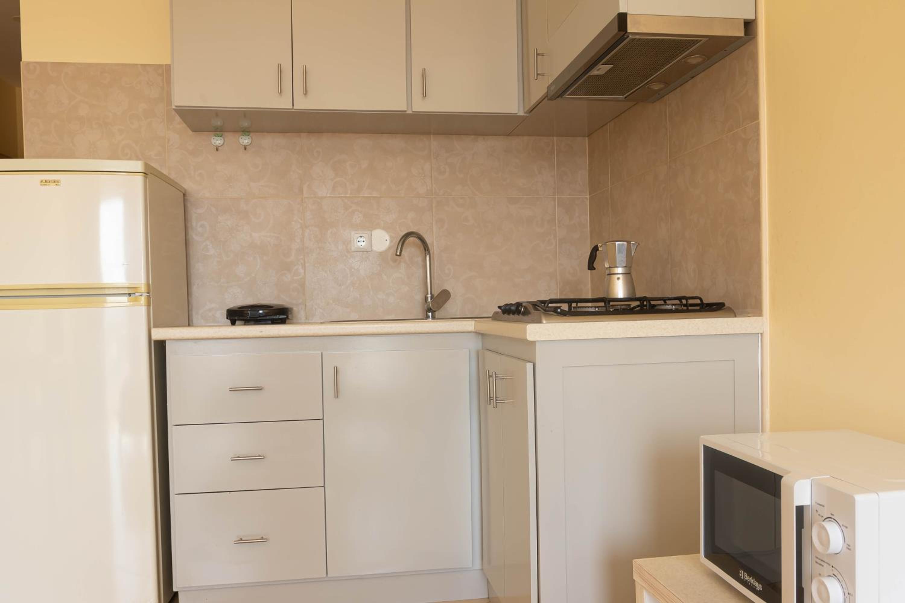 Beauty Plaza Suites