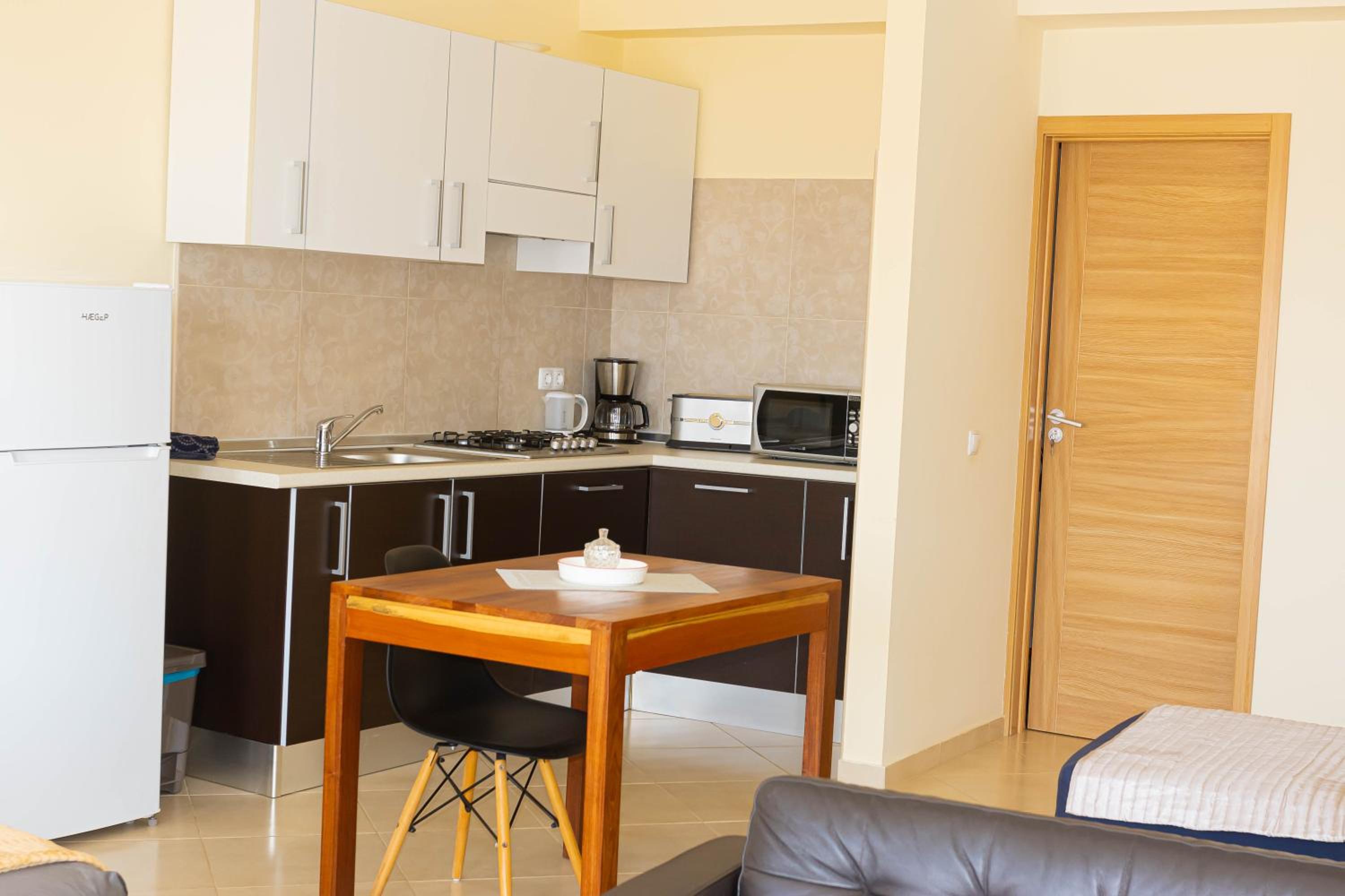 Beauty Plaza Suites