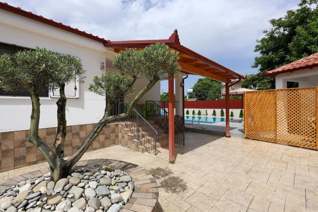 Villa Valentino Swimming Pool