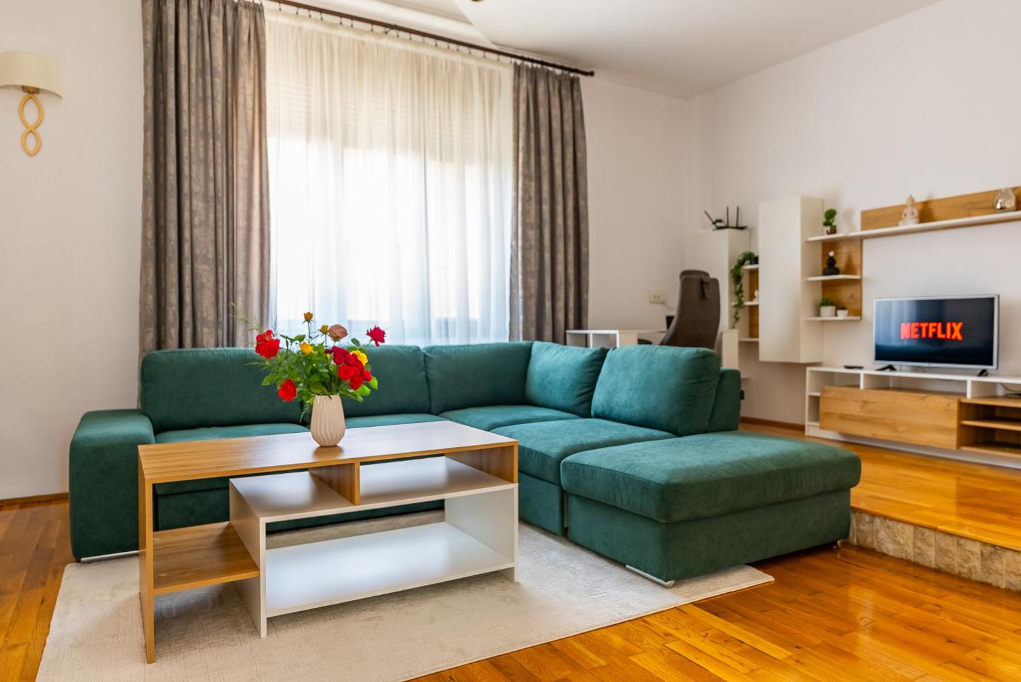 Central Family House With Self Check-in