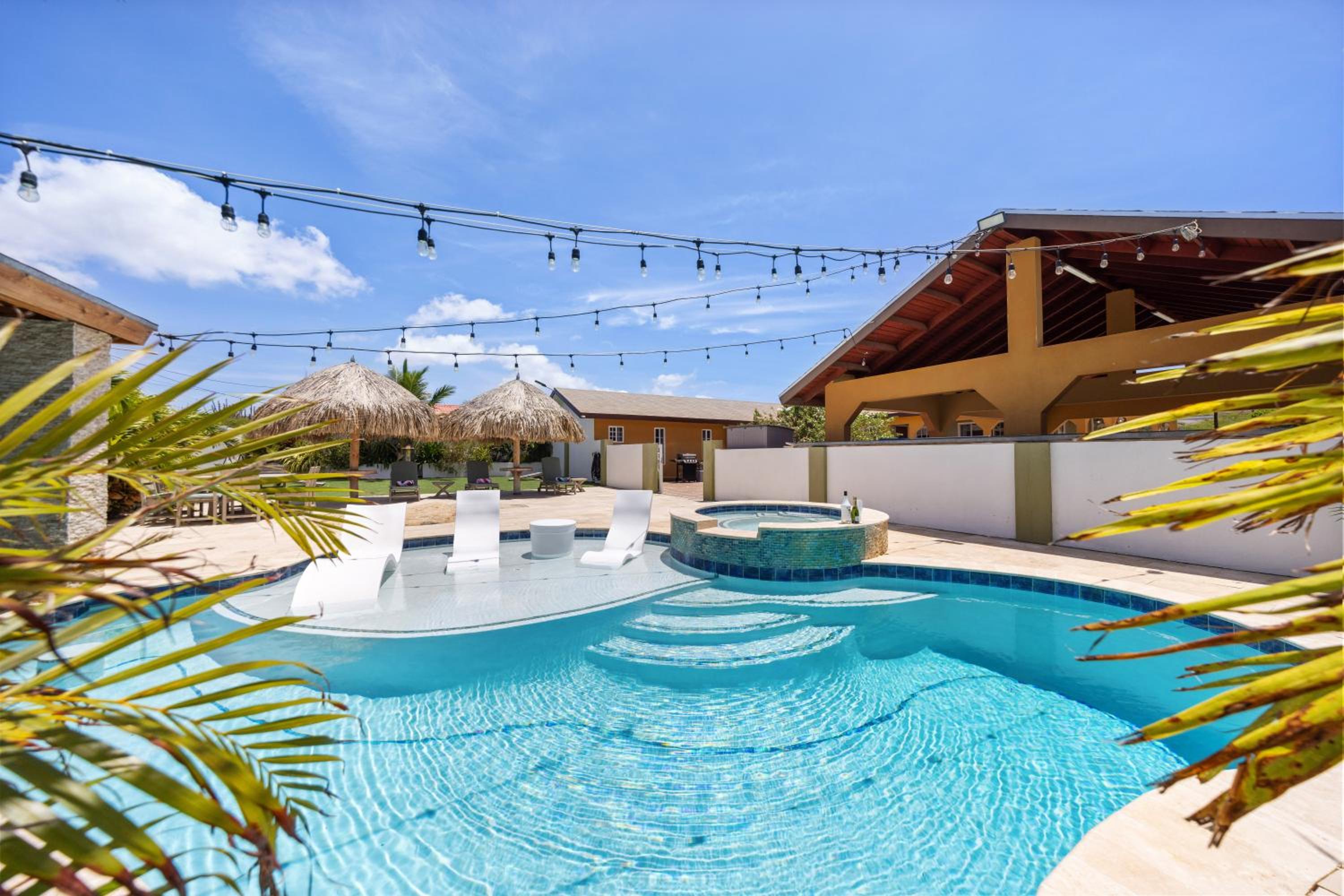 Cadushi Cove 4br Aruban Oasis Wpool & Bbq