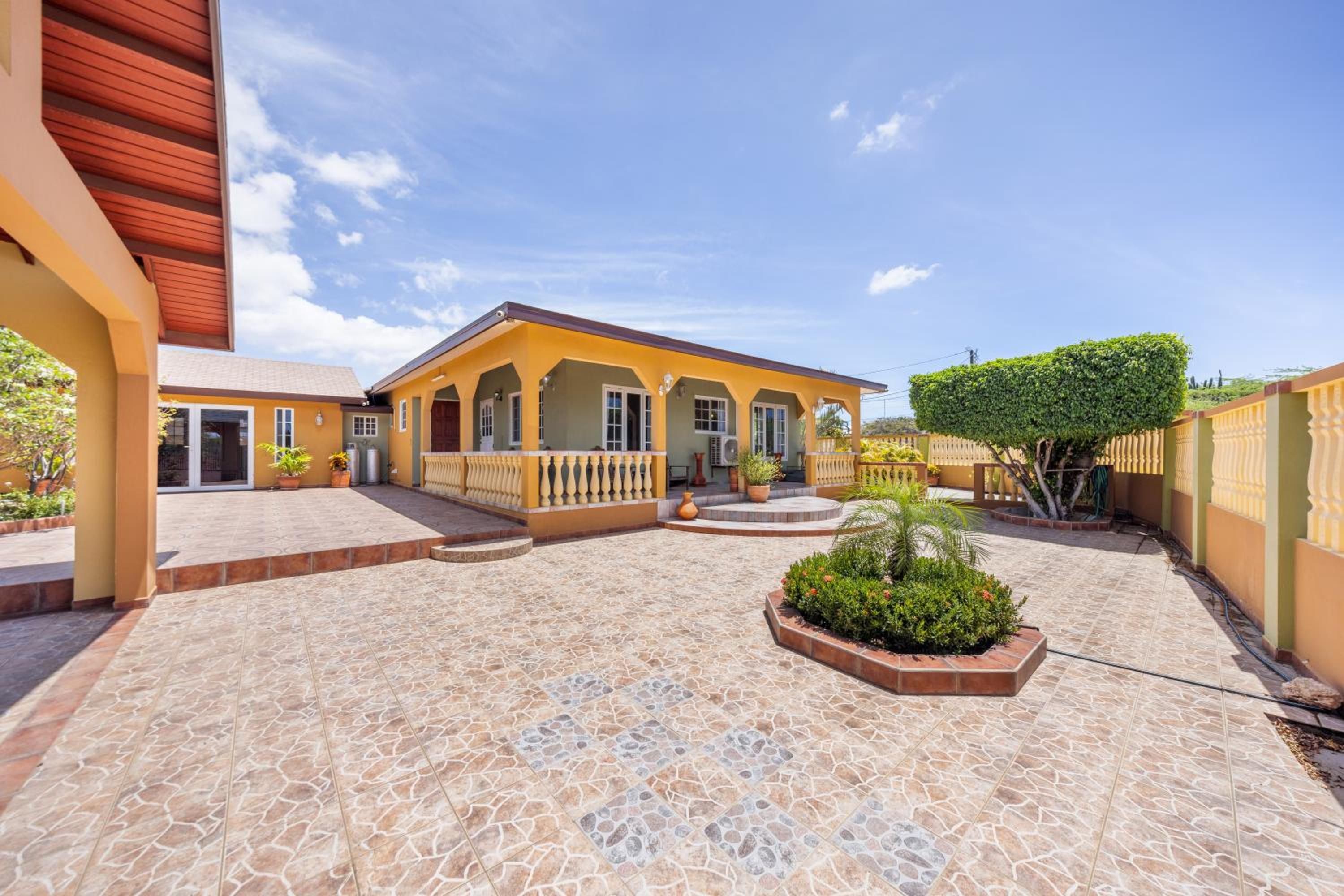 Cadushi Cove 4br Aruban Oasis Wpool & Bbq