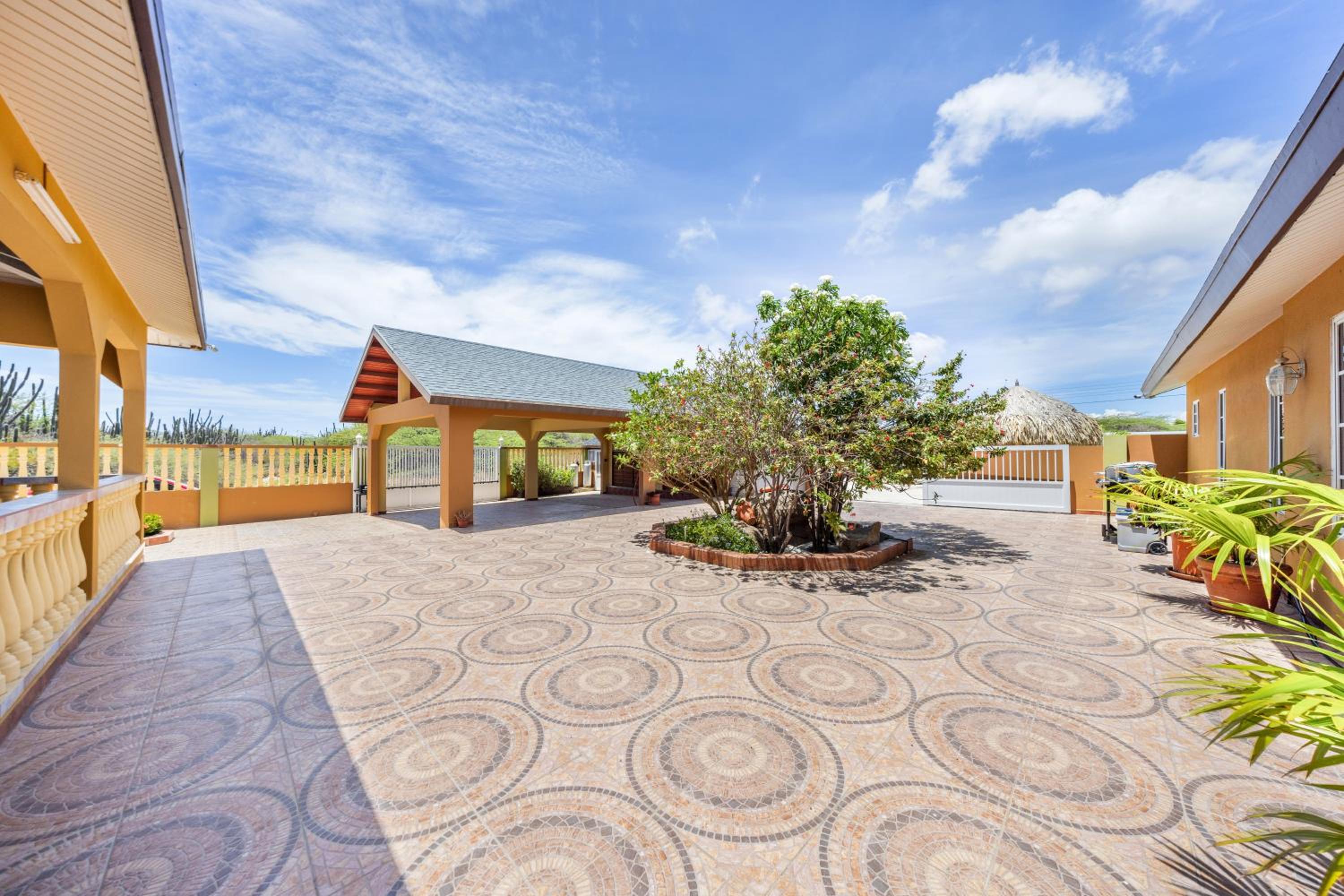 Cadushi Cove 4br Aruban Oasis Wpool & Bbq