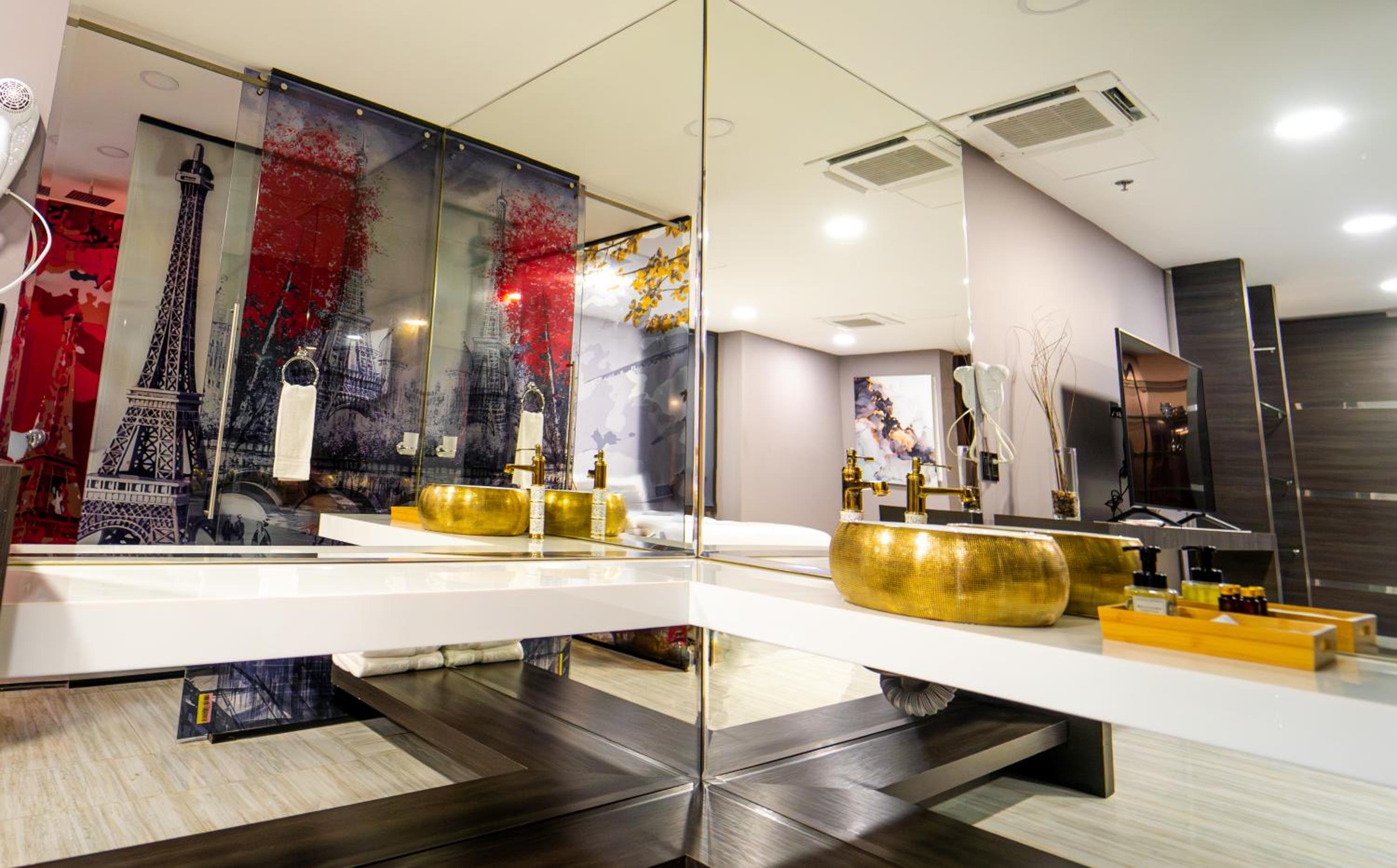1Million Luxury Suites