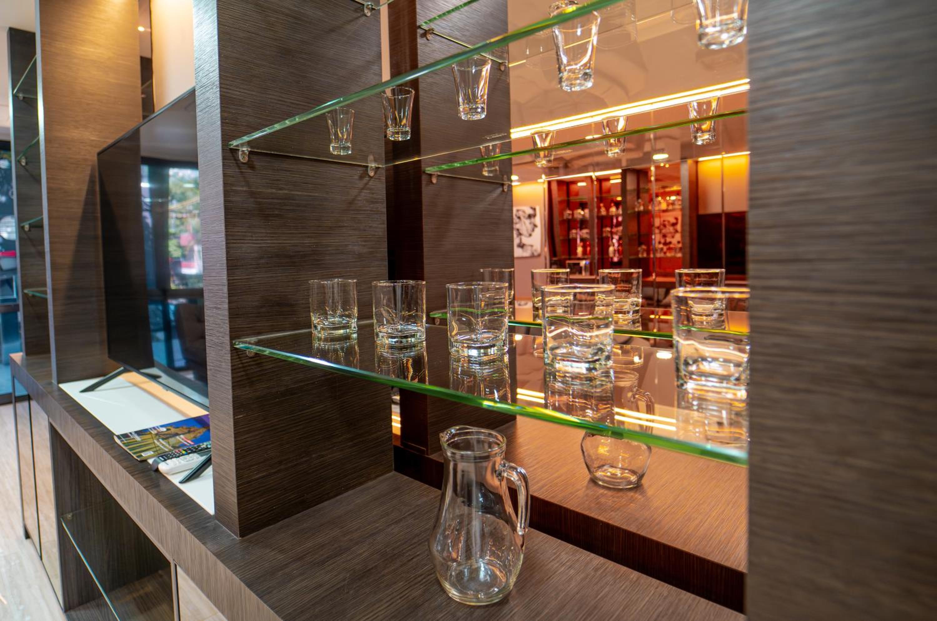 1Million Luxury Suites