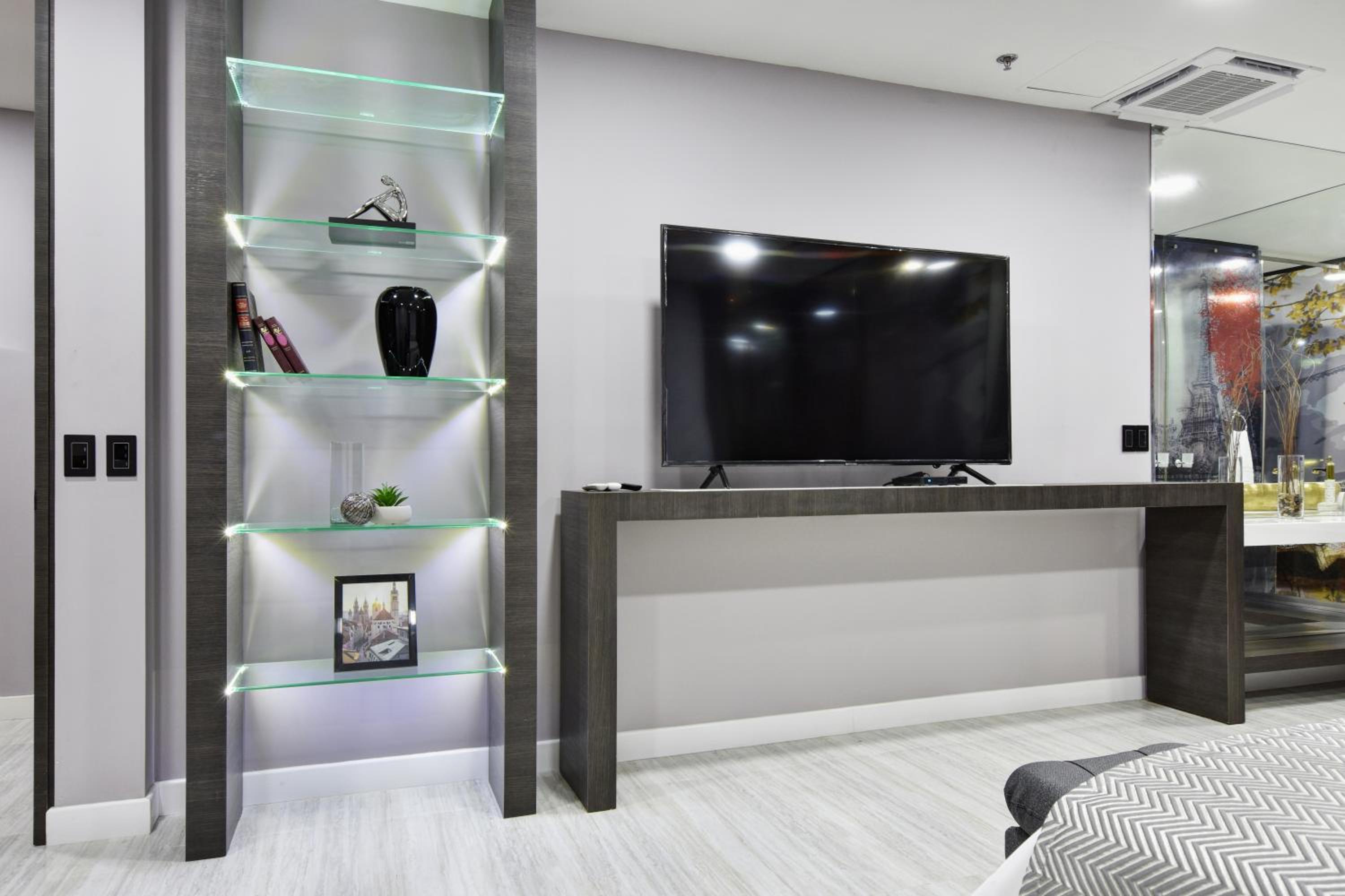 1Million Luxury Suites