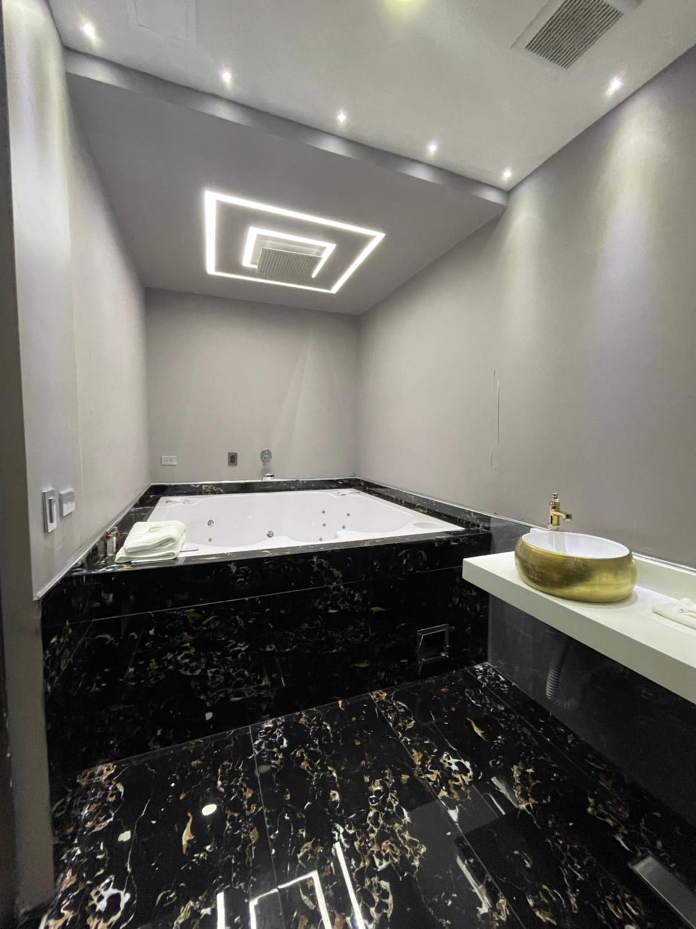 1Million Luxury Suites