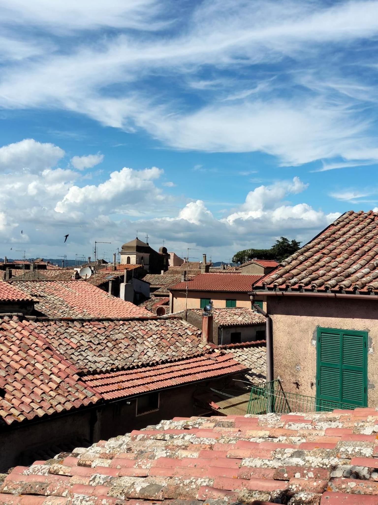 Piazza Varese en Valentano — other