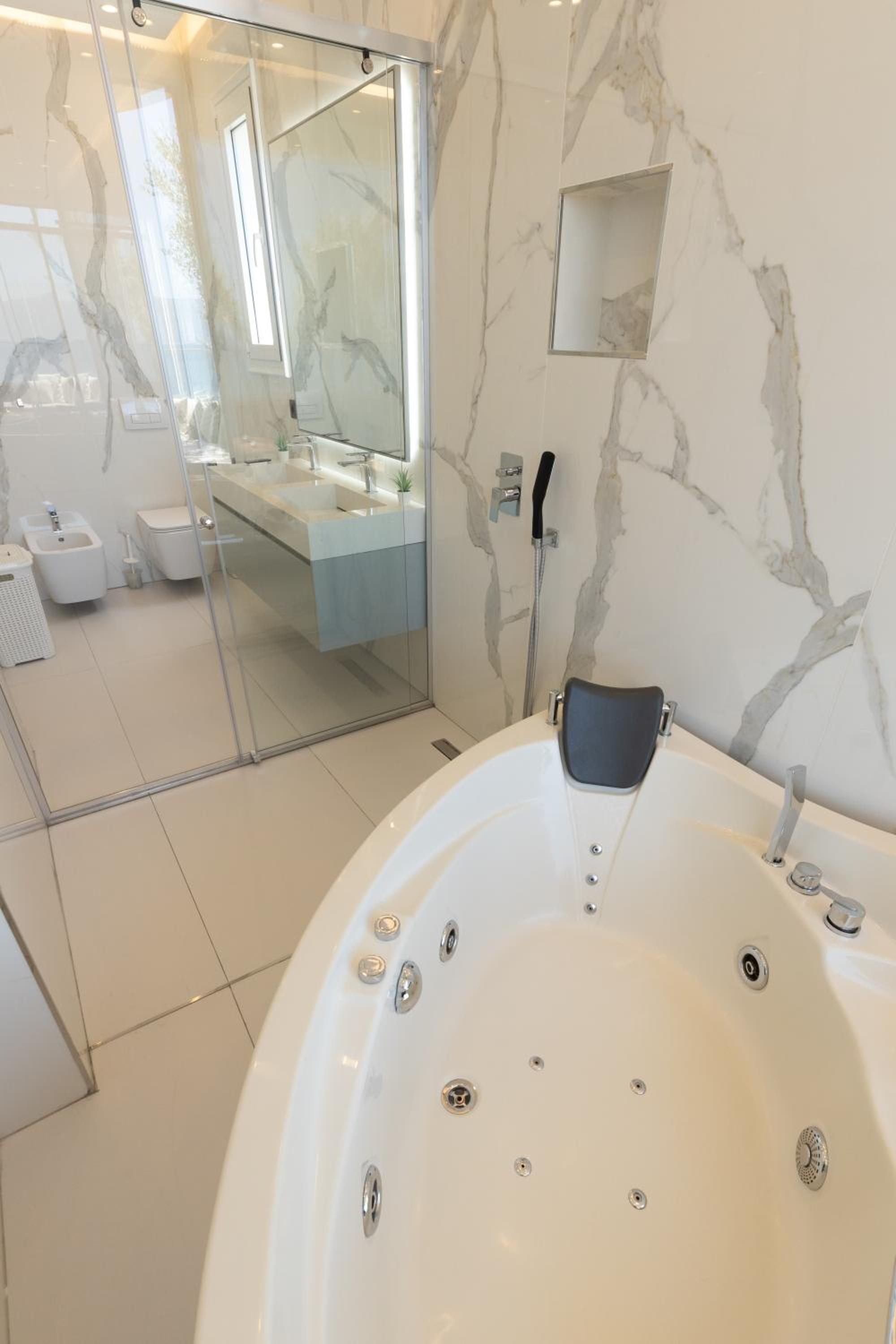 Belleview Apartment 1
