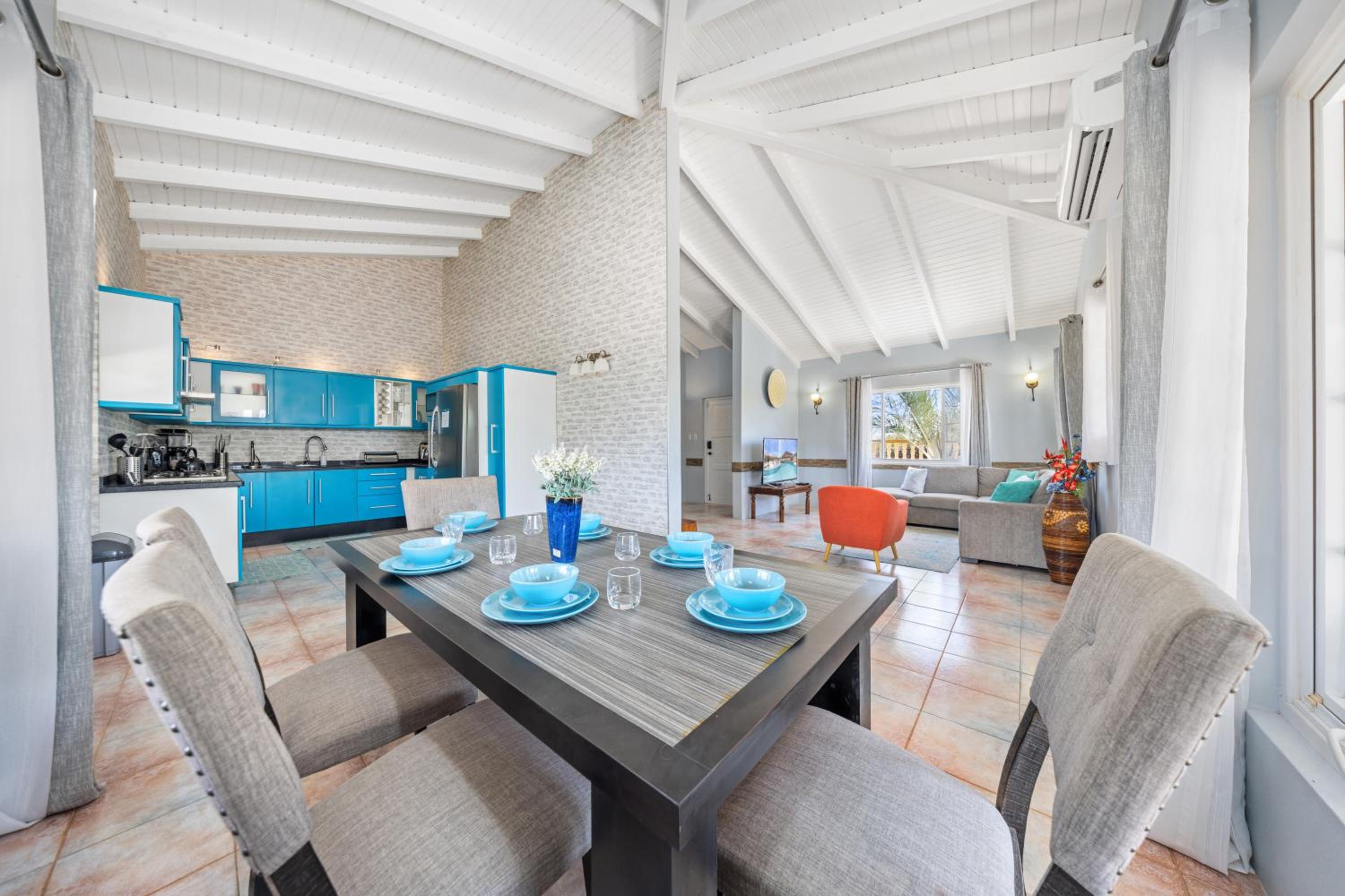 Cadushi Cove 4br Aruban Oasis Wpool & Bbq