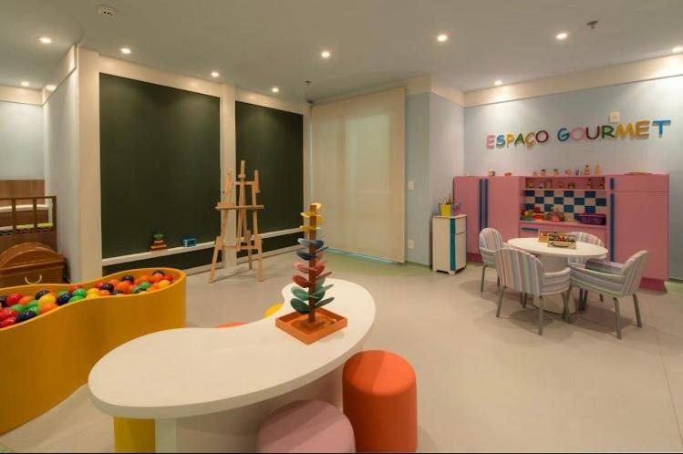 Apt com área de lazer completa em Taguatinga Sul