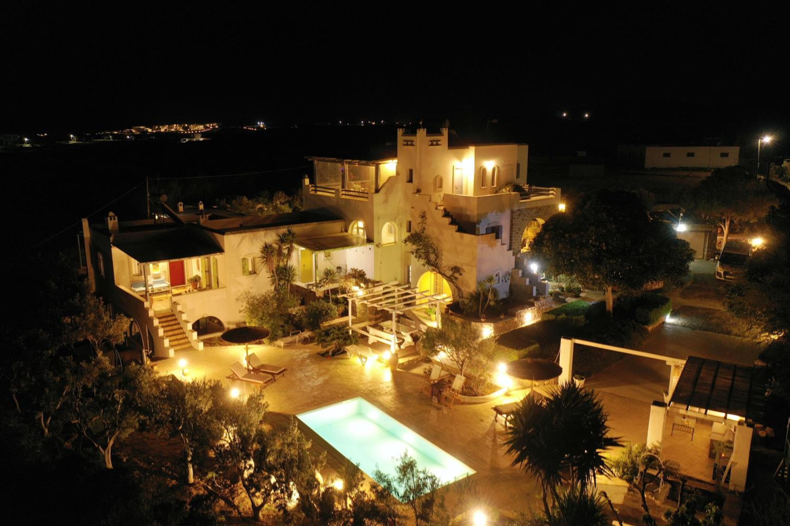 Callisto Houses view 4