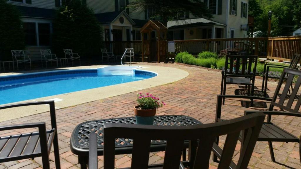 Inn at Ellis River