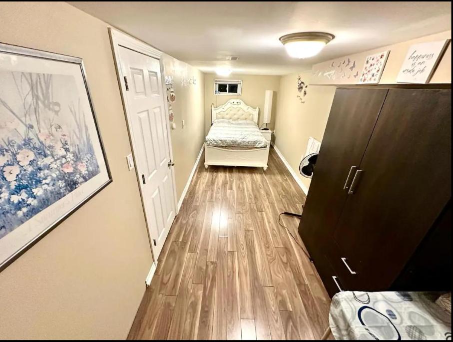 Private room with TVnetflix and free parking