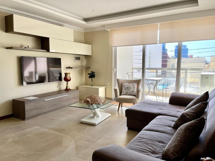 San Anton Gardens 3BDR Apartment