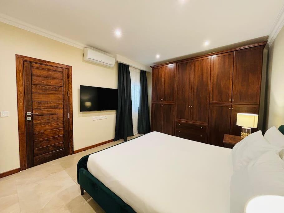 San Anton Gardens 3BDR Apartment