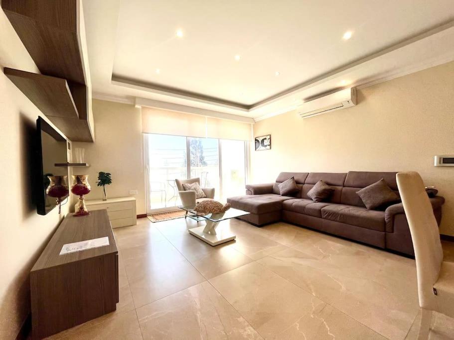 San Anton Gardens 3BDR Apartment