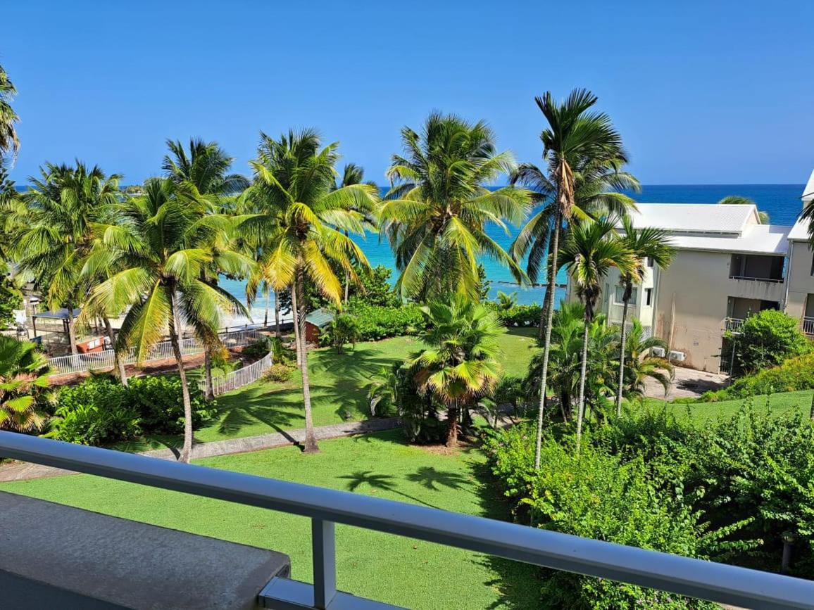 Grand studio vue mer, accès plage, Le Gosier view 5