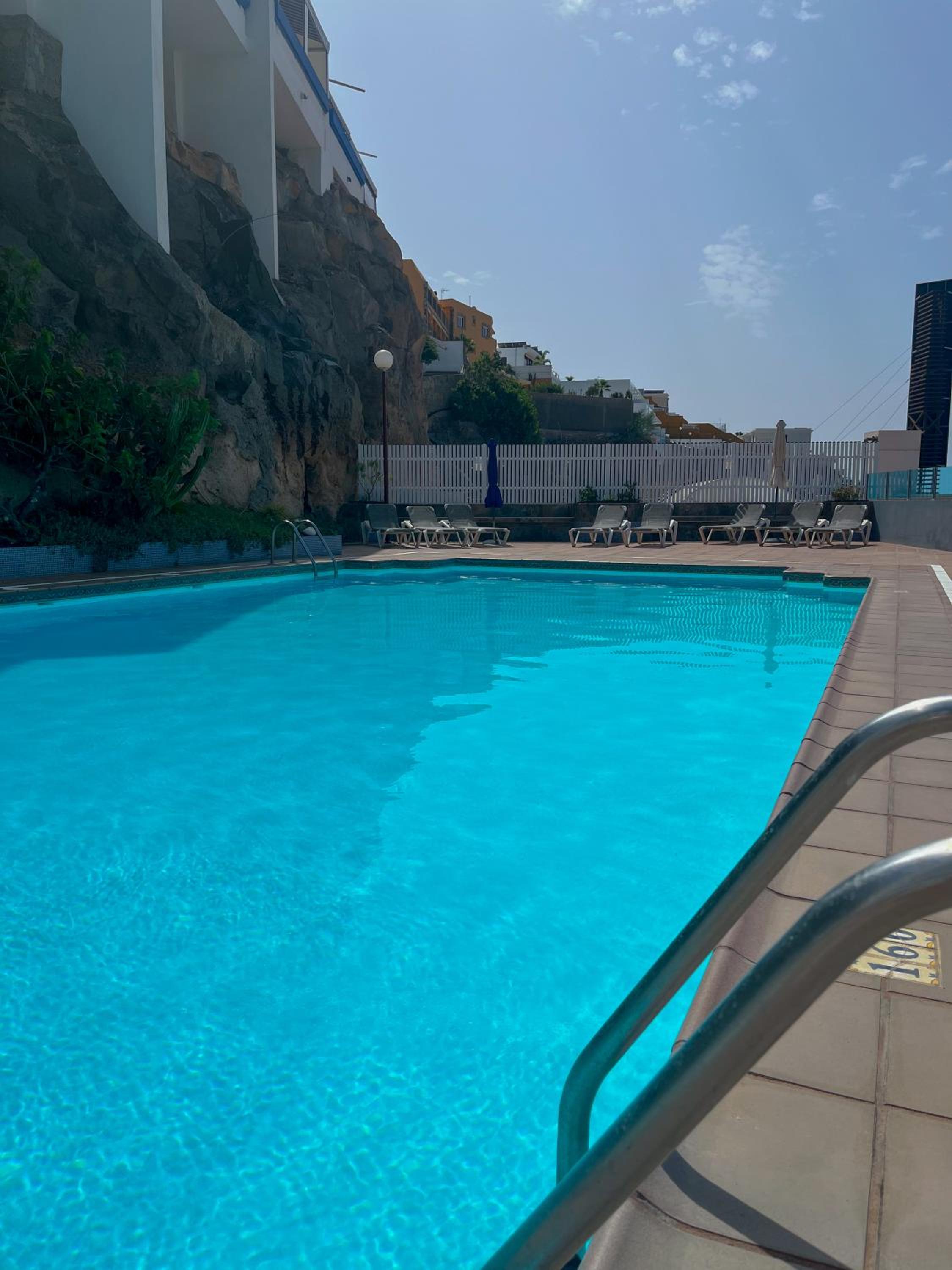 The Mayfair Village apto 305 view 2