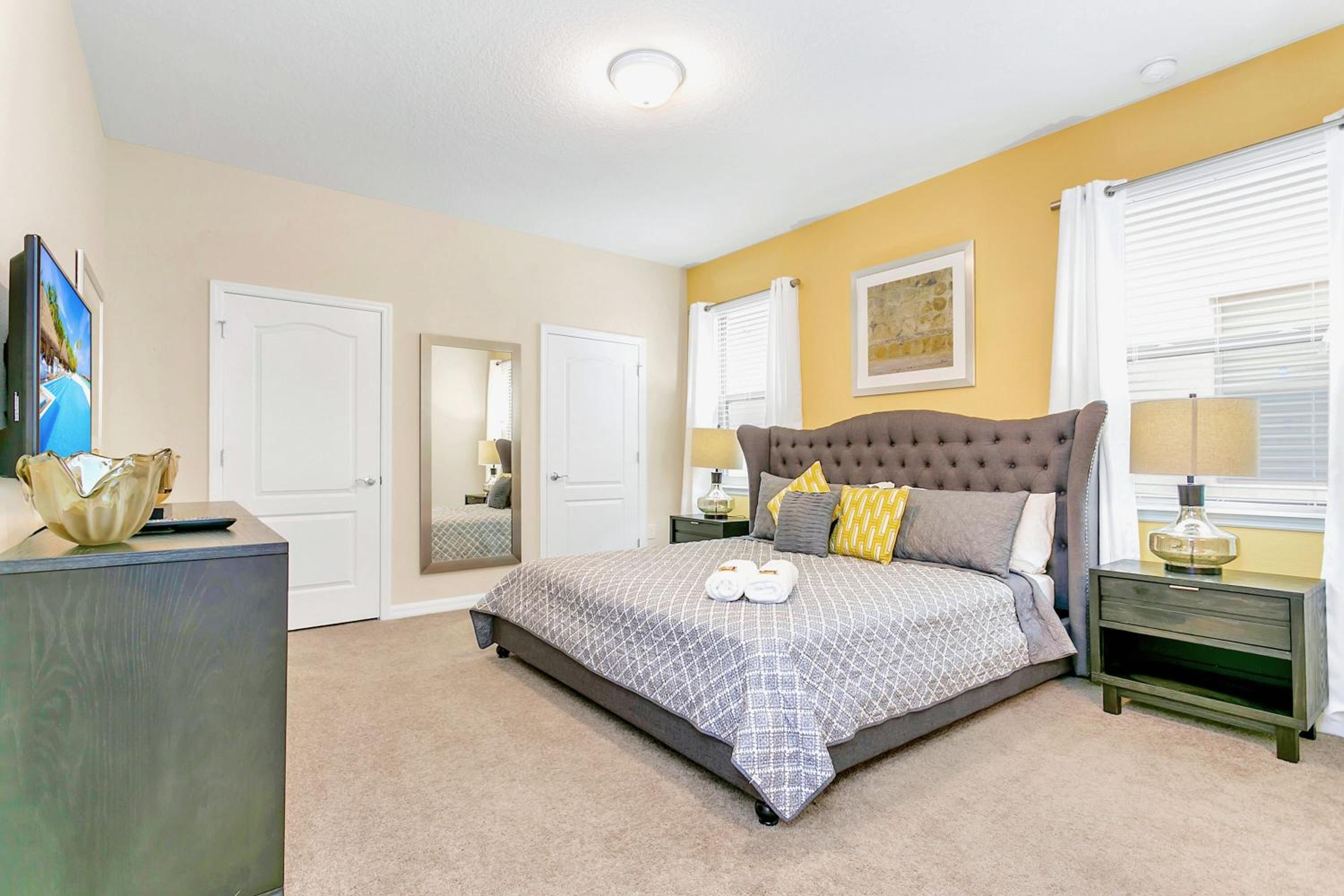 Upstay - Theater Games Pool - Hot Tub - Sleeps 16