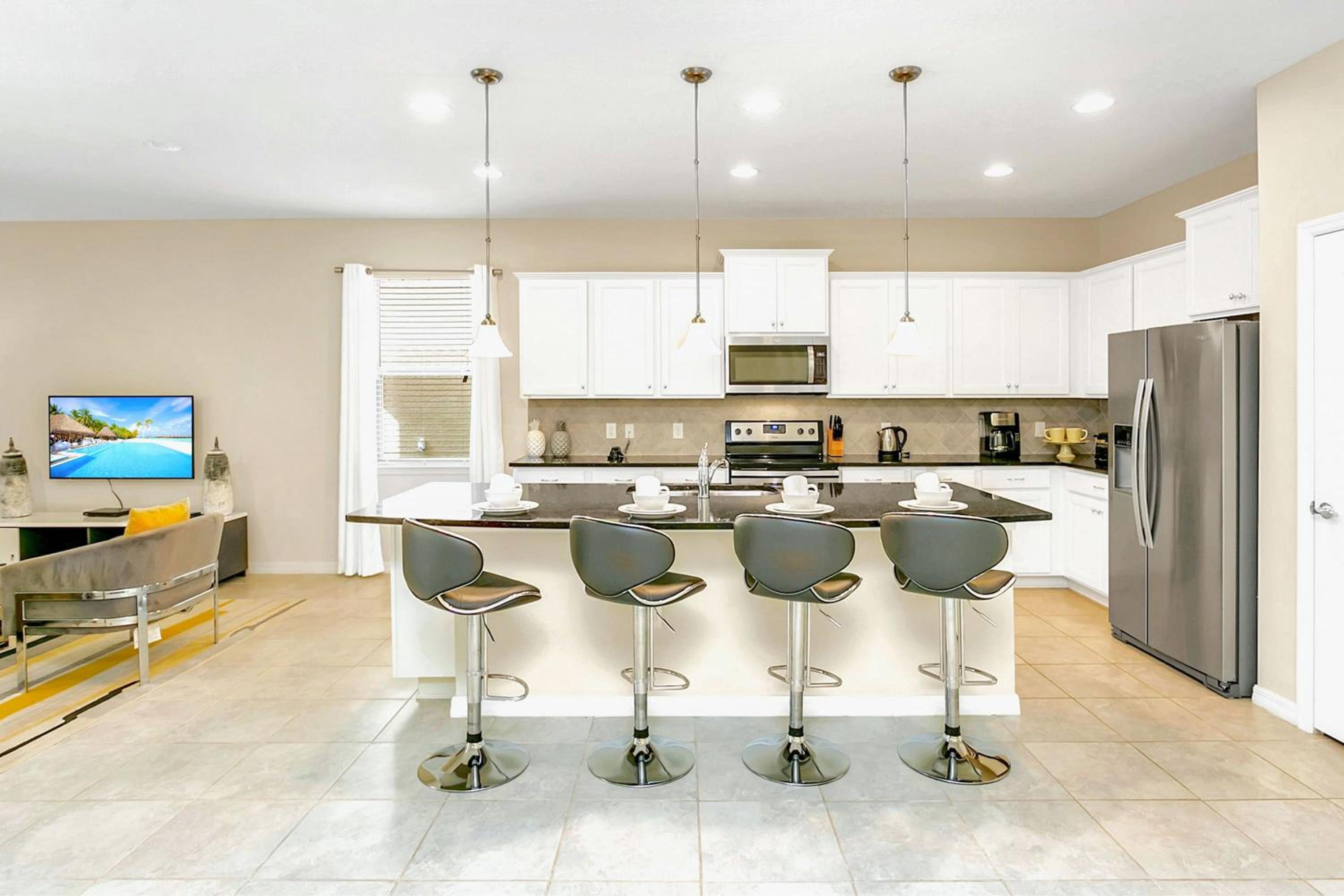 Upstay - Theater Games Pool - Hot Tub - Sleeps 16