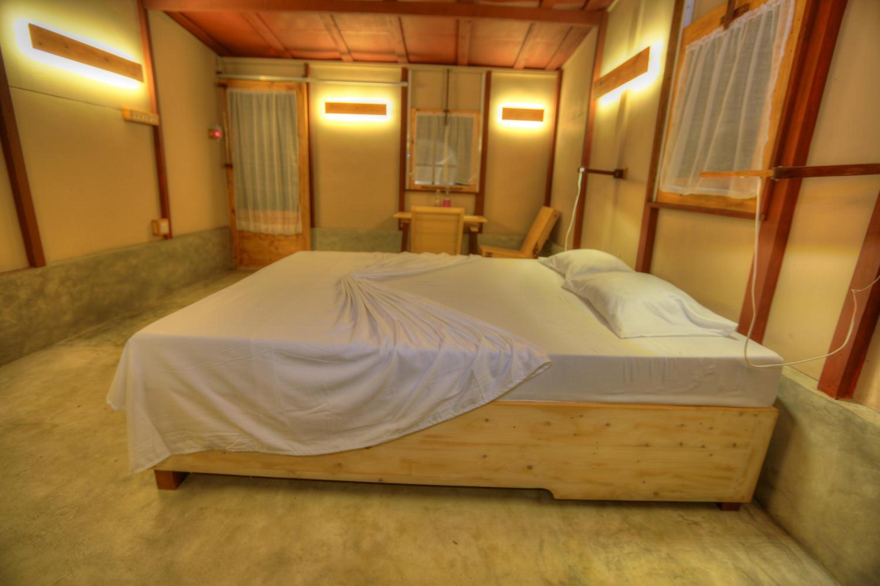 Beverly Hill Cabanas Hikkaduwa