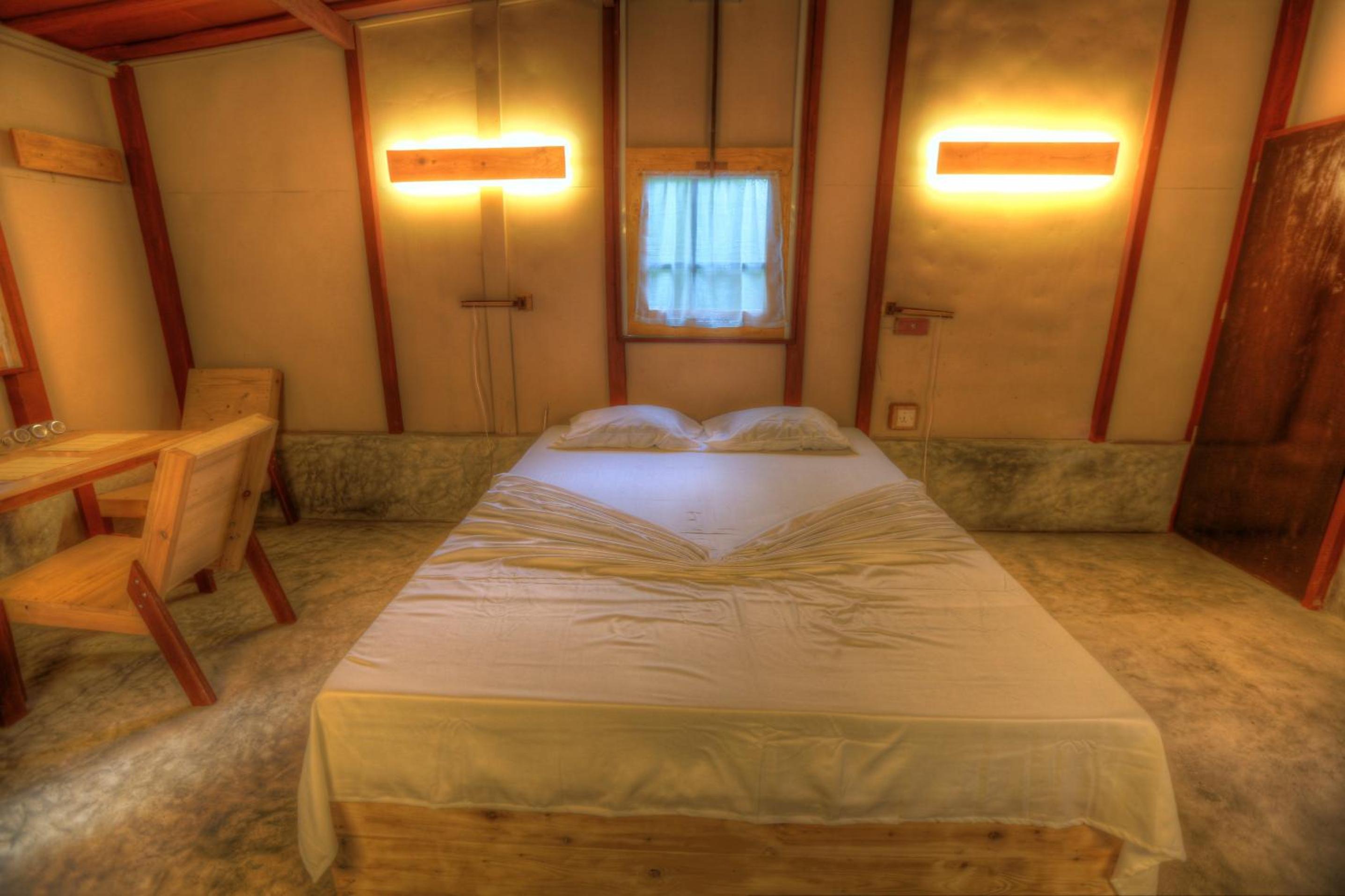 Beverly Hill Cabanas Hikkaduwa
