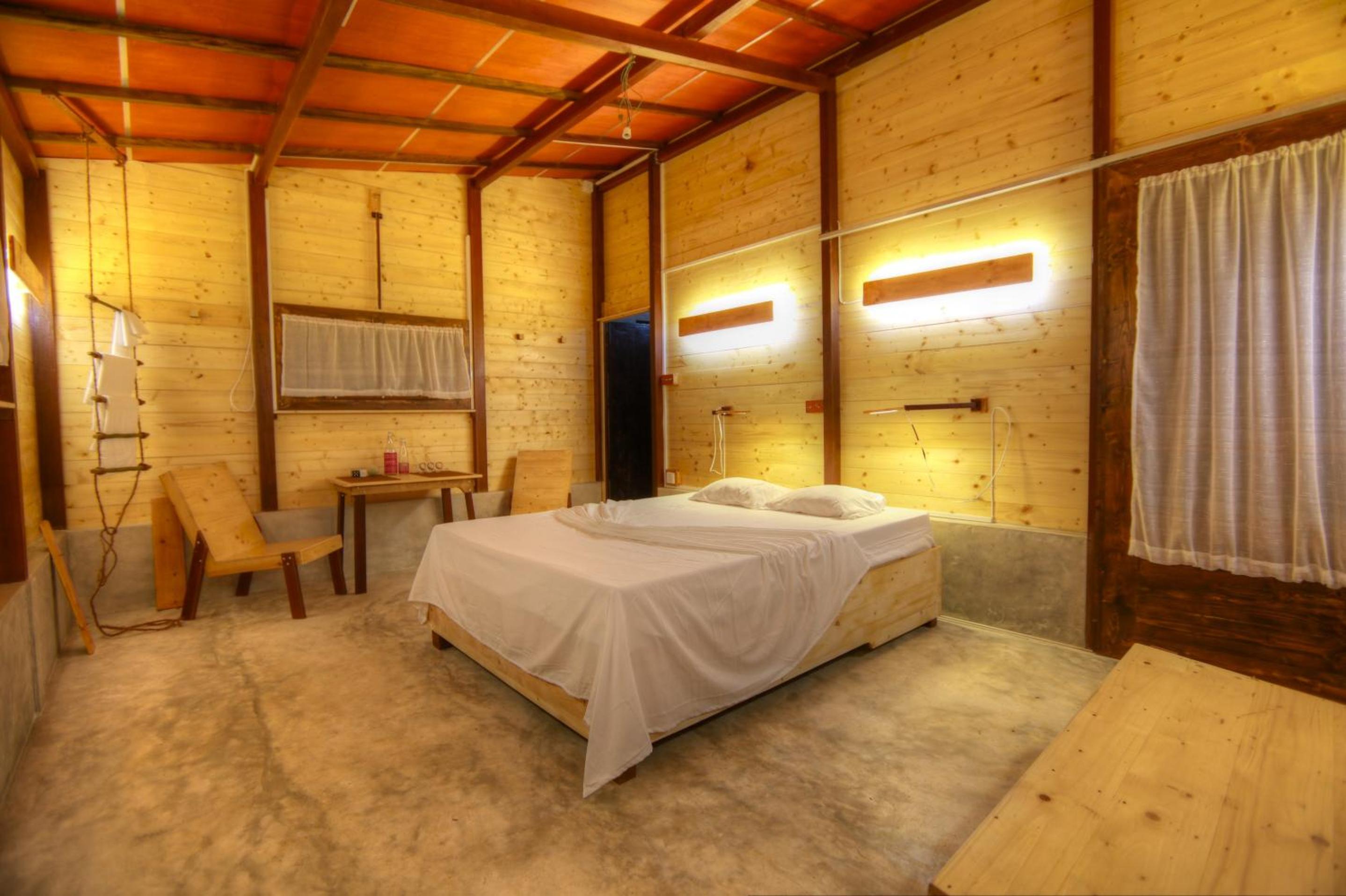 Beverly Hill Cabanas Hikkaduwa